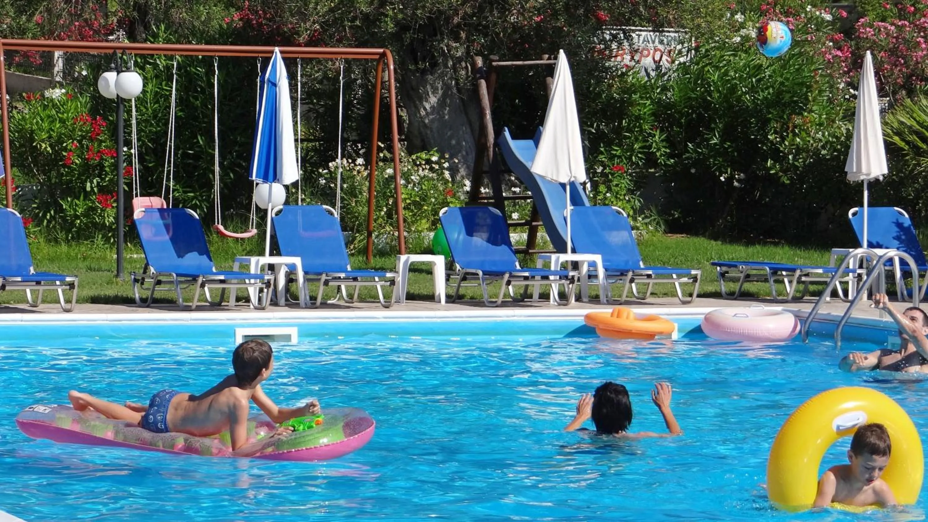 Swimming pool in Egrypos Hotel