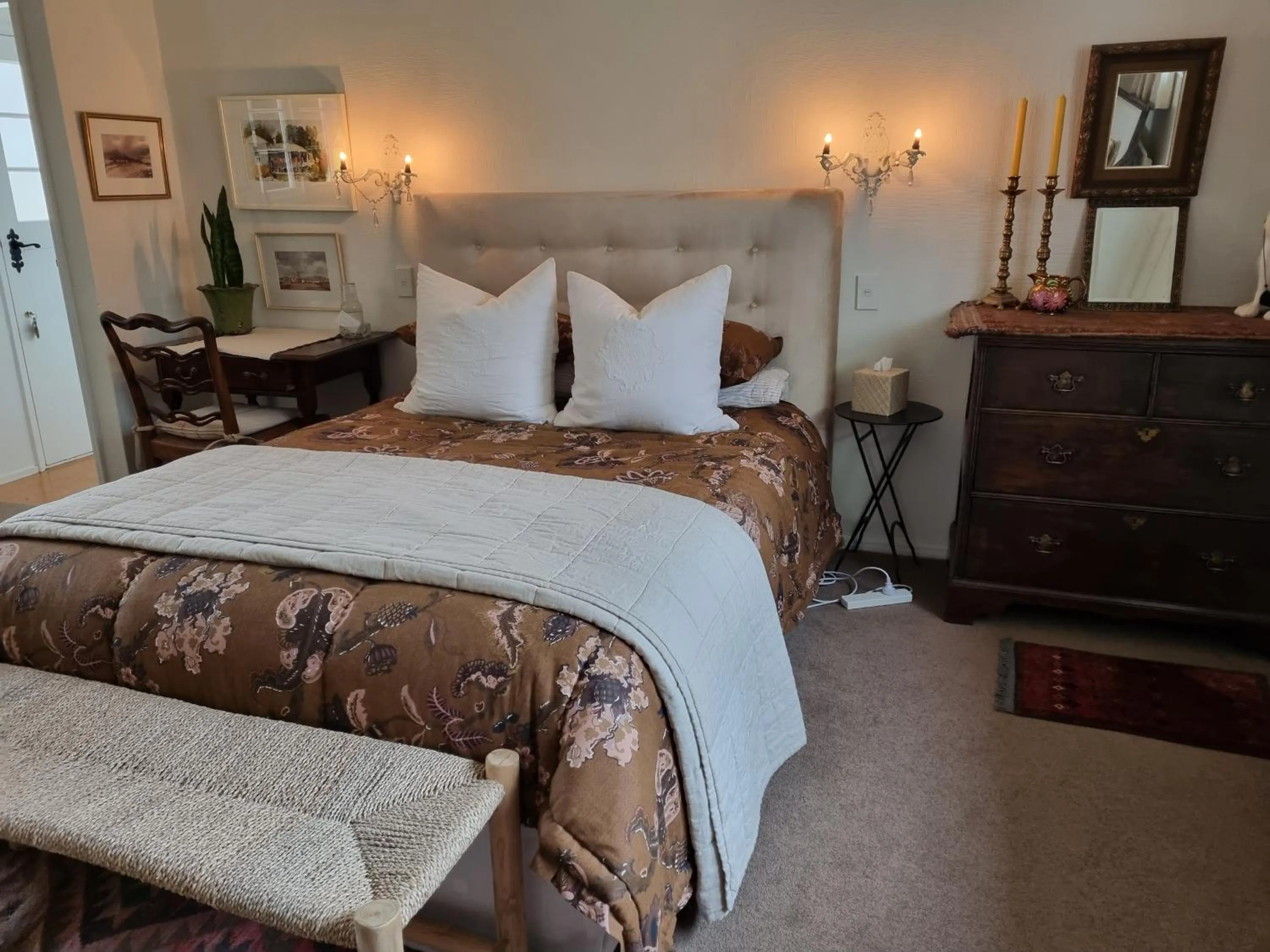 Bedroom, Bed in Whiteacres