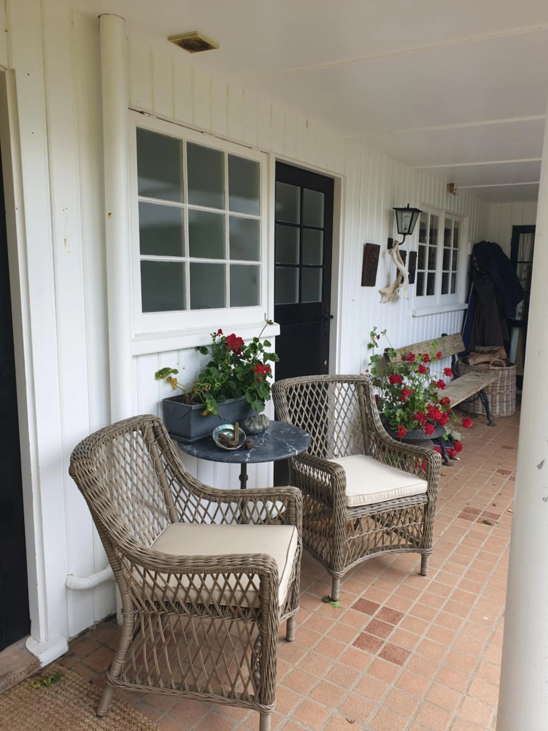 Seating area in Whiteacres