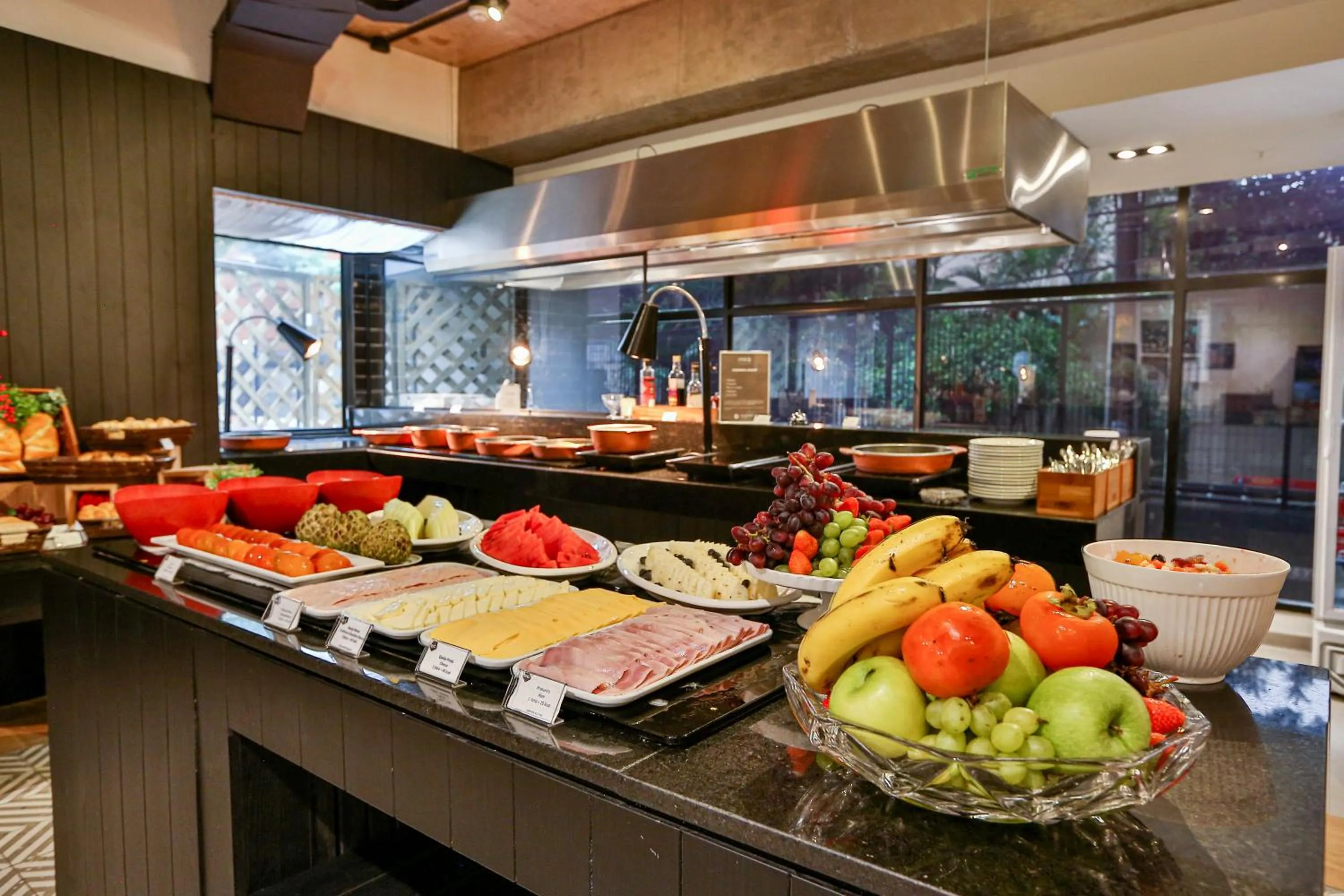 Breakfast in Transamerica Executive Jardins