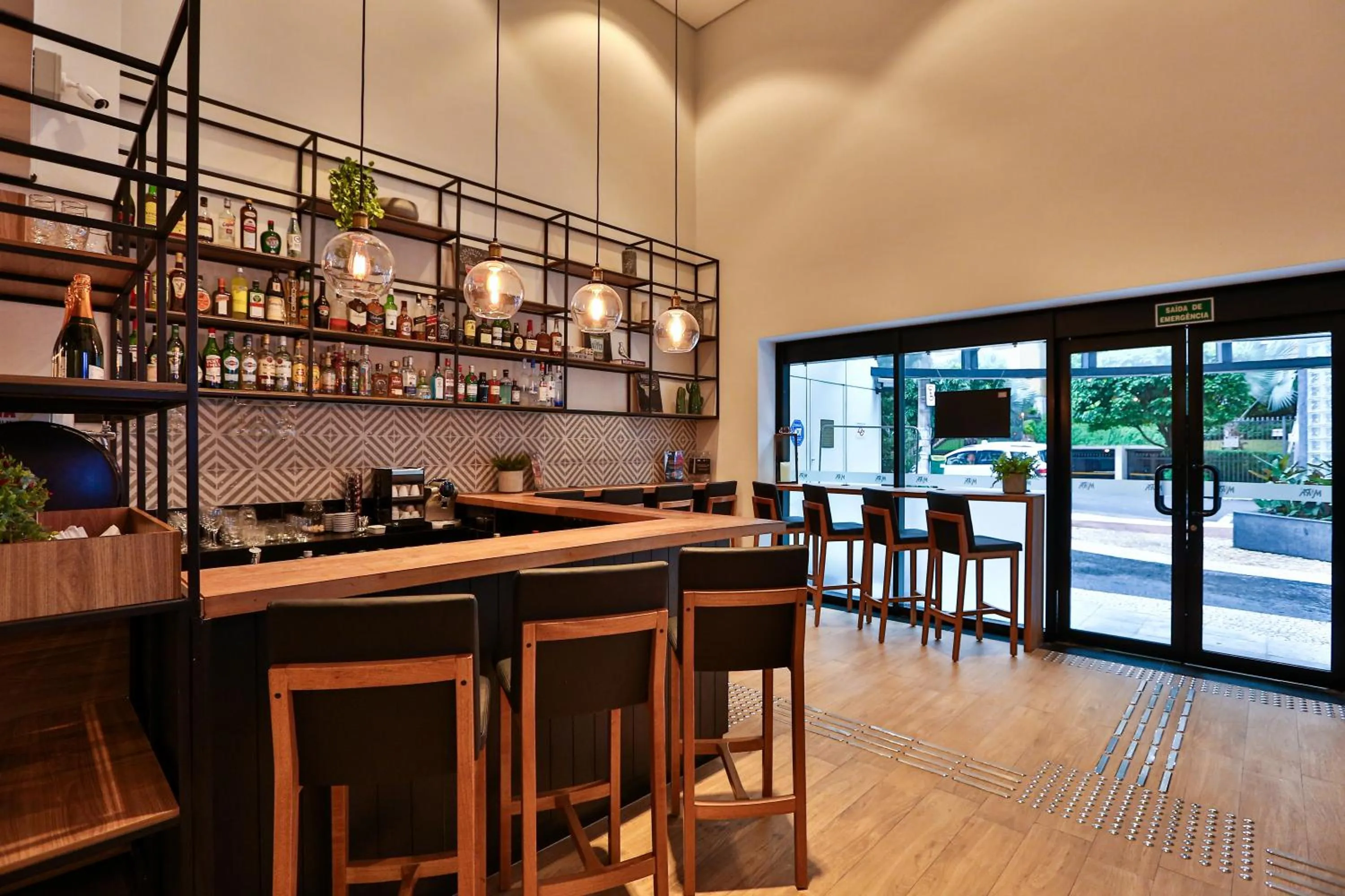 Lounge or bar in Transamerica Executive Jardins