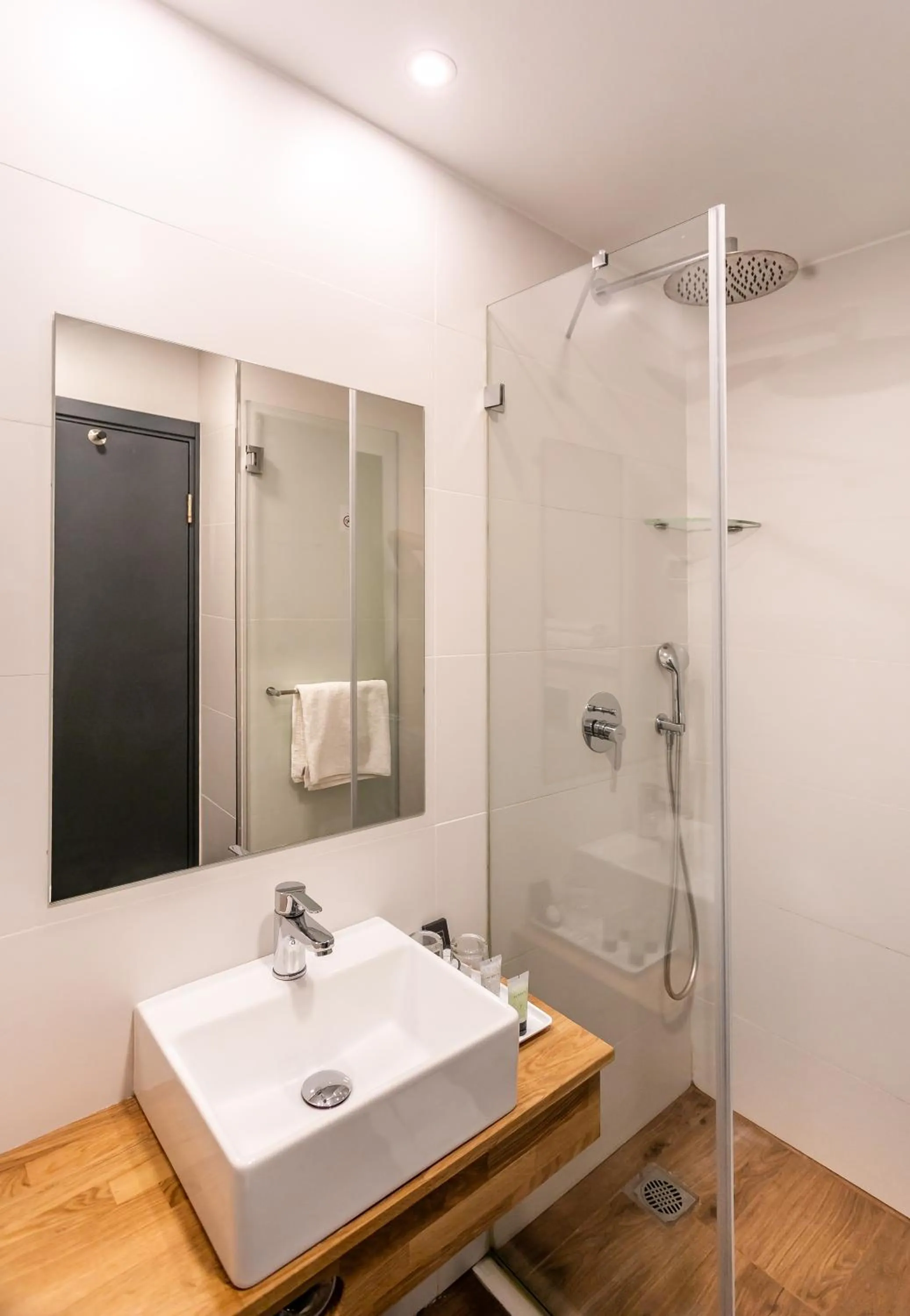 Shower in Nof Tavor Hotel