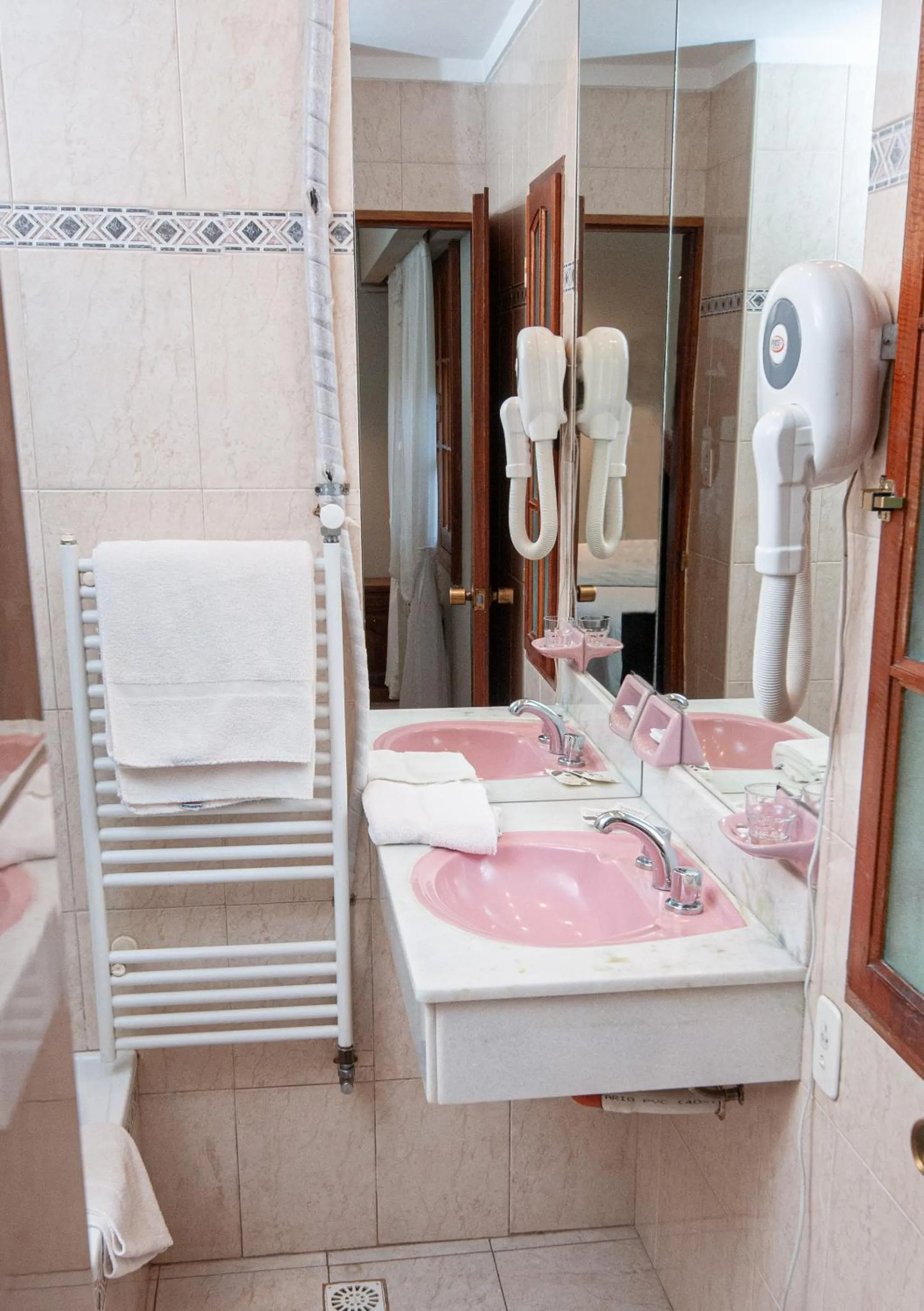 Bed in Hosteria Angelina