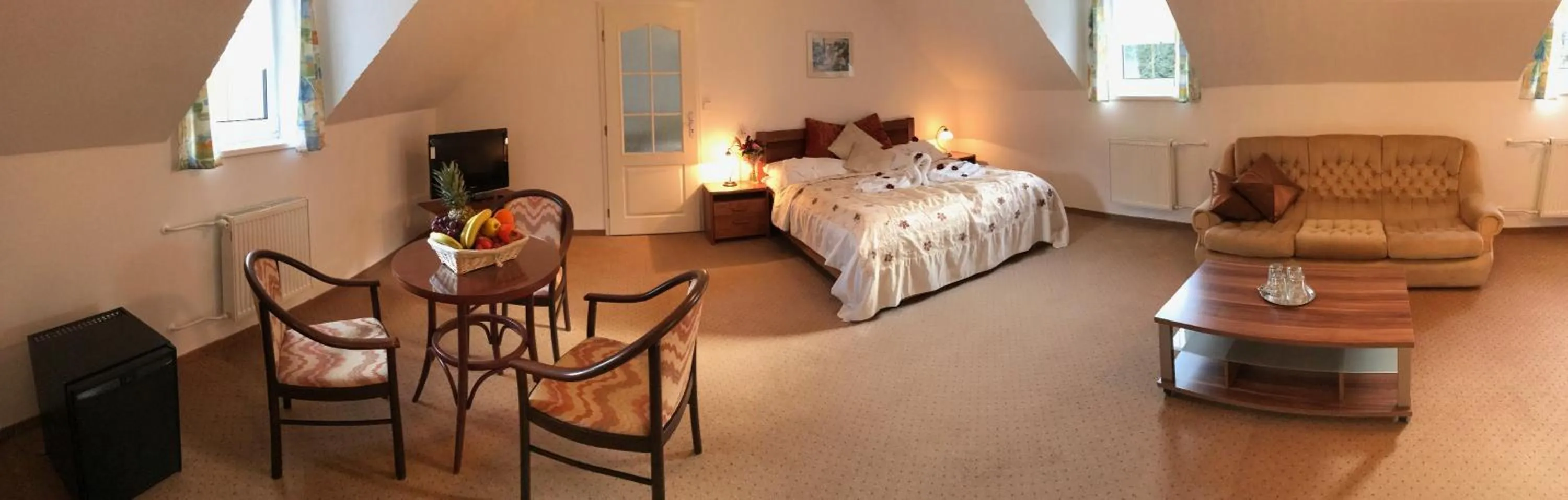 Living room, Bed in Spa & Wellness Hotel Harmonie