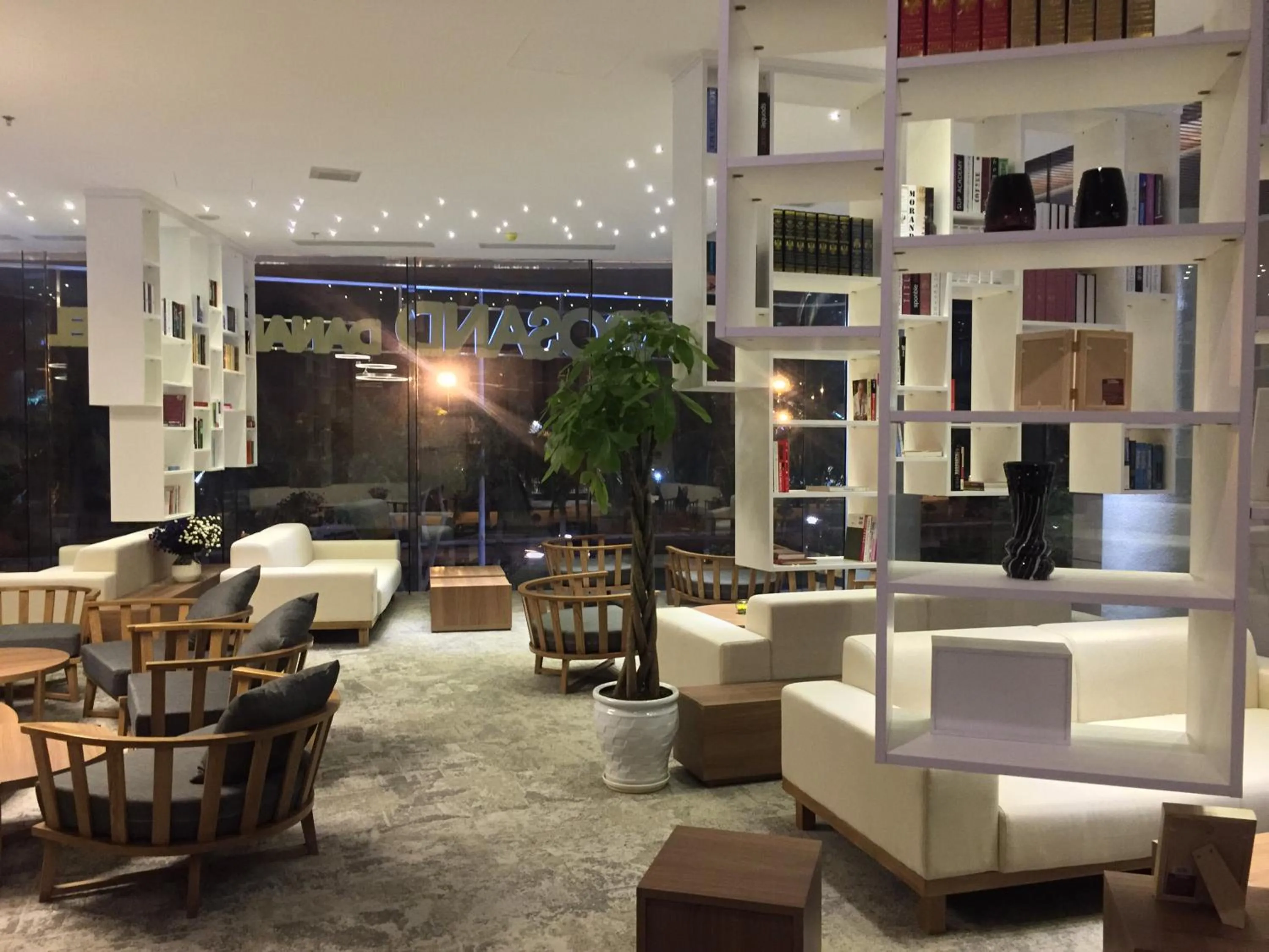 Library in Parosand Da Nang Hotel -Belle Maison Parosand Da Nang Hotel