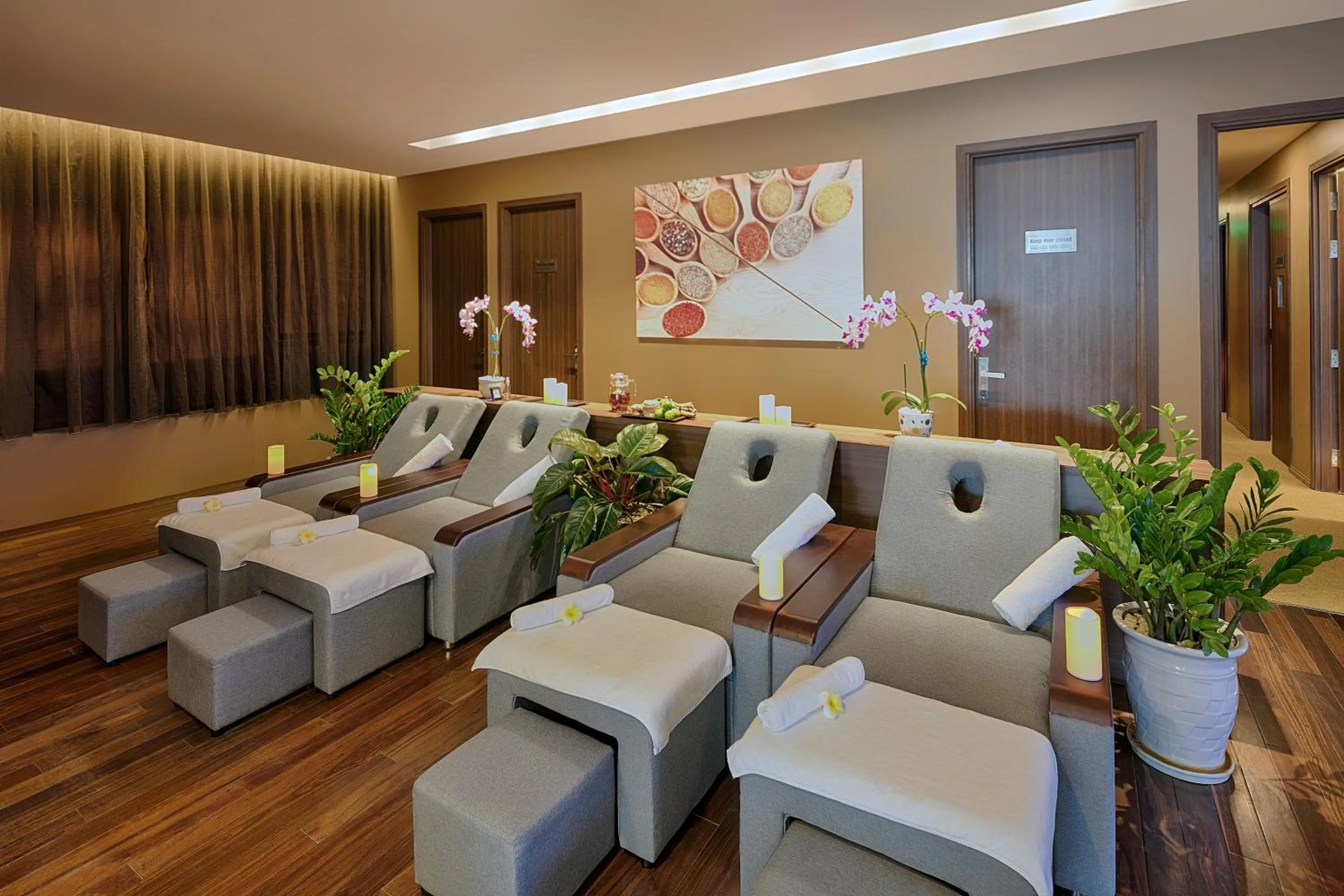 Massage in Parosand Da Nang Hotel -Belle Maison Parosand Da Nang Hotel