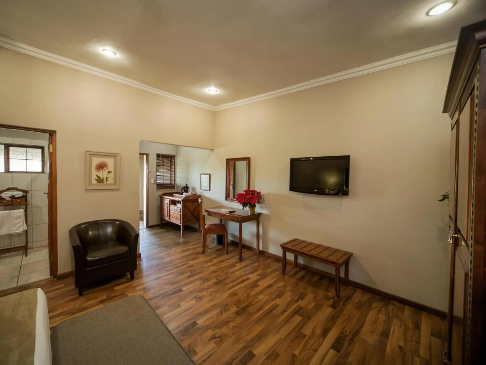 Coffee/tea facilities, Bed in Fairview Hotels,Spa & Golf Resort