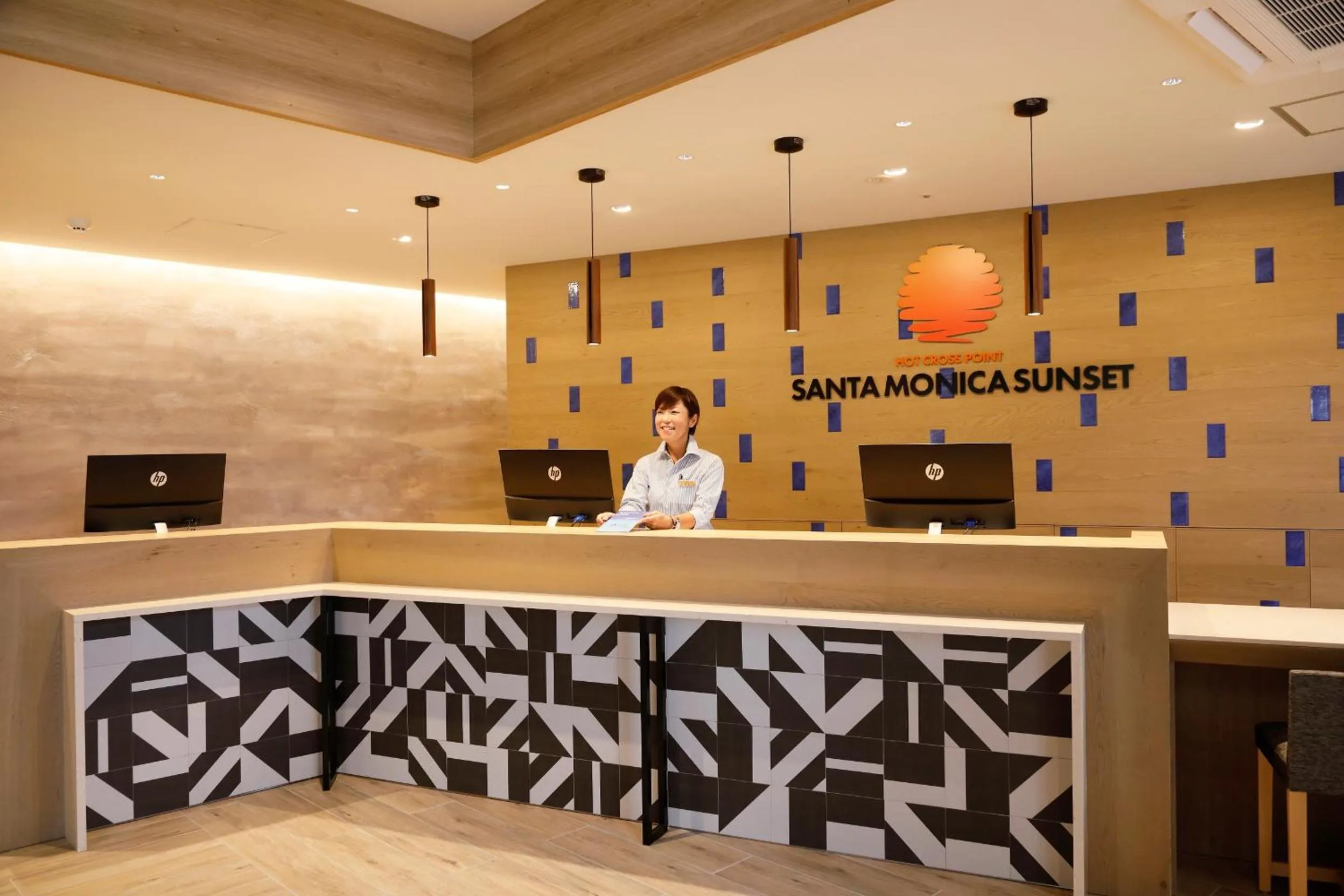 Property logo or sign in Hot Cross Point Santa Monica