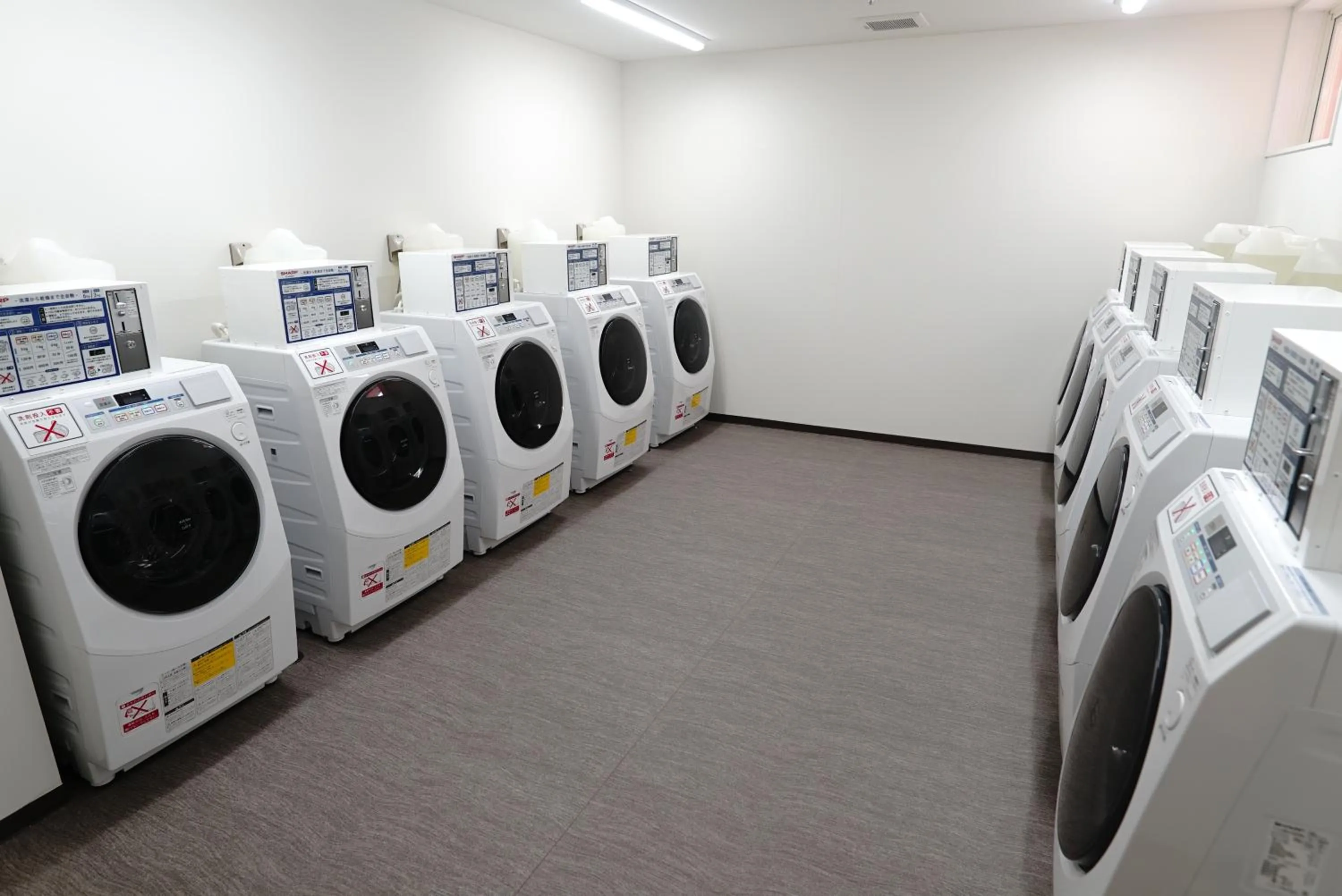 On site in Hot Cross Point Santa Monica