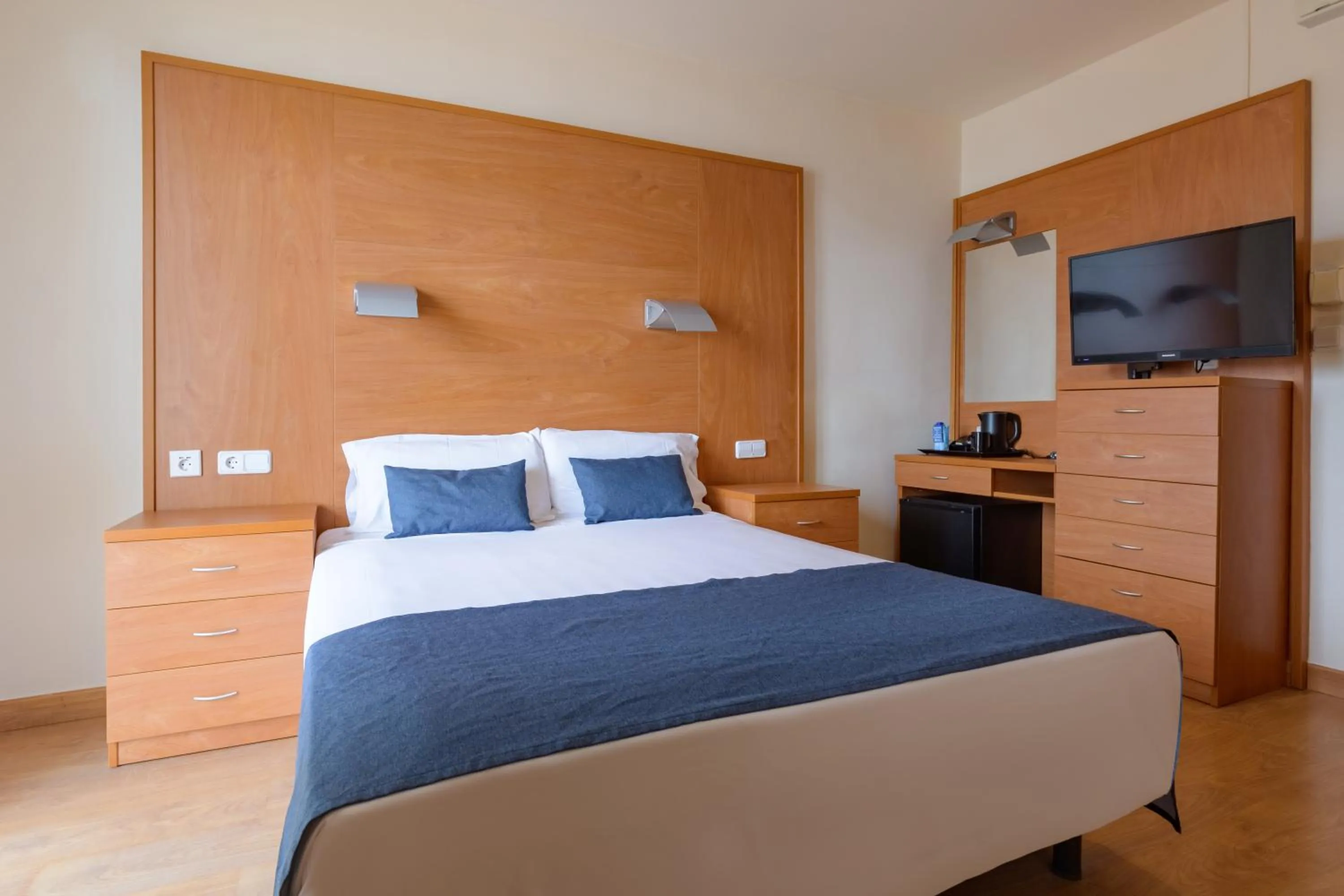 Bed in Hotel Horitzó by Pierre & Vacances