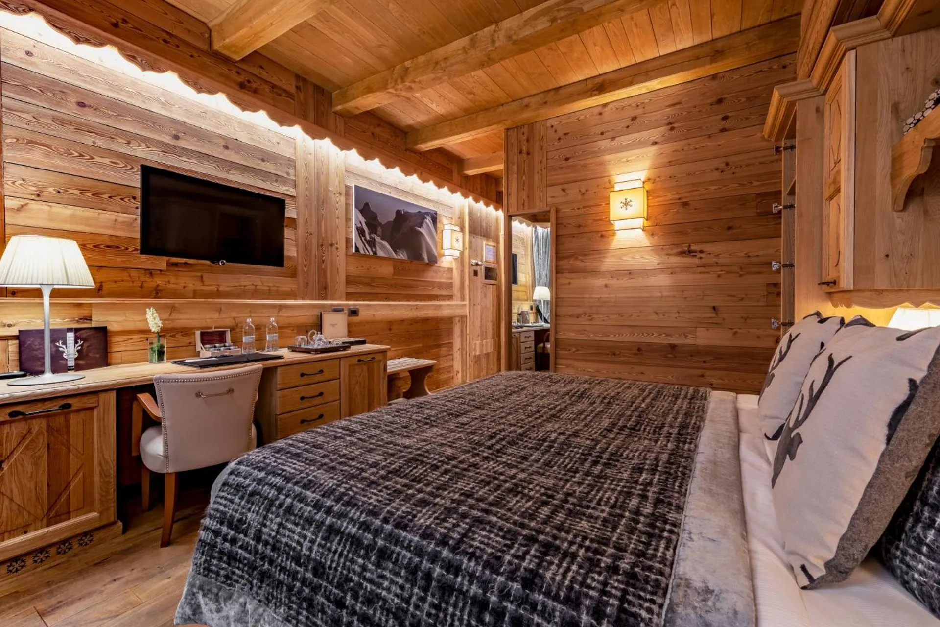 Bed in Fiocco di Neve Relais & SPA