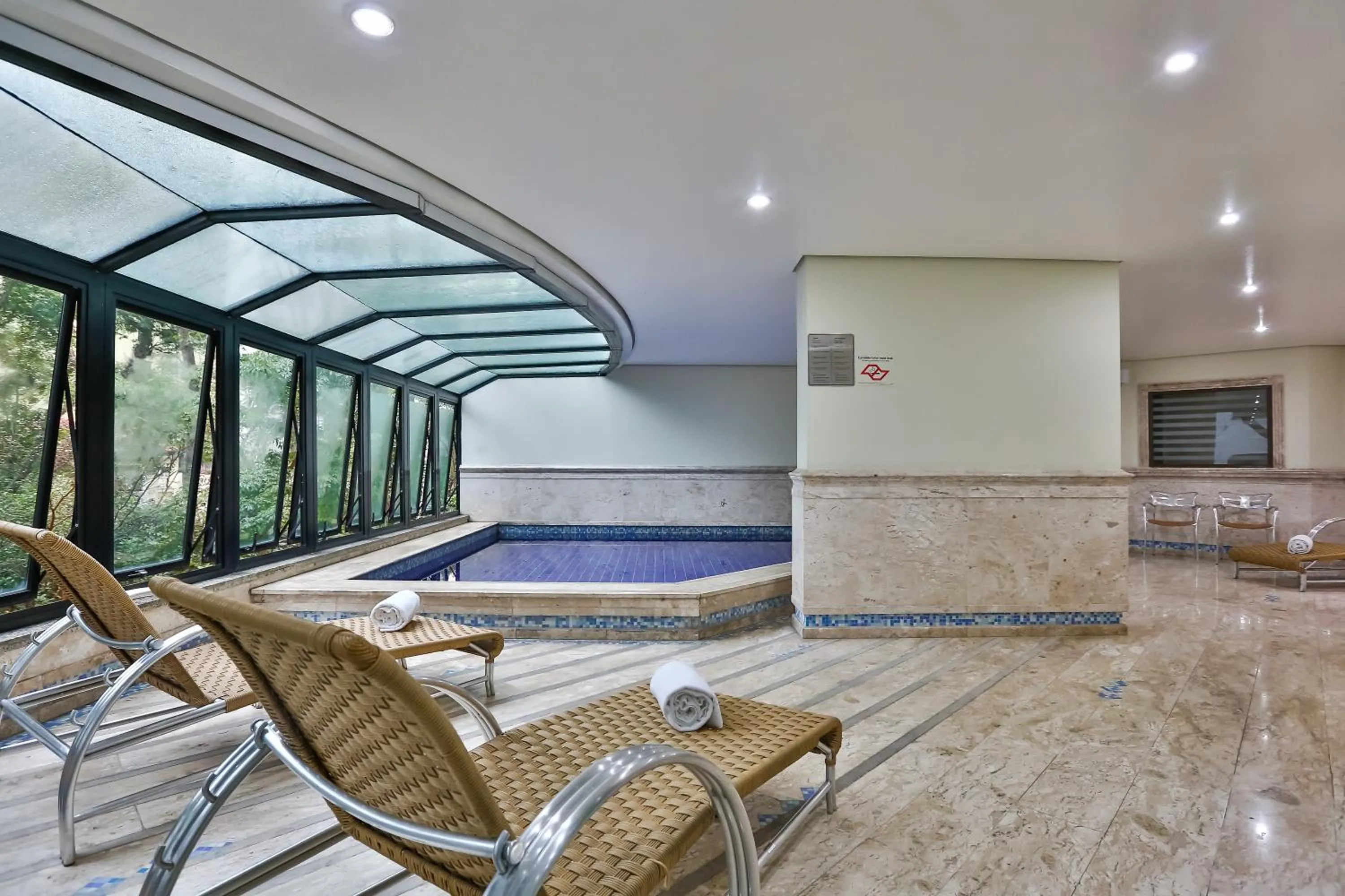 Swimming pool in Transamerica Paradise Garden