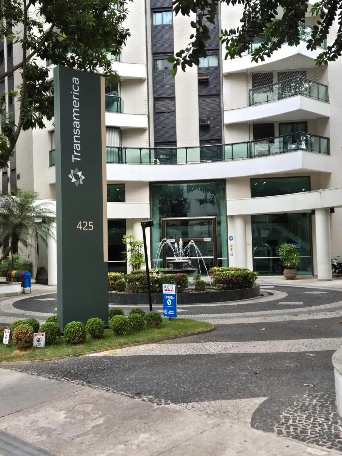 Facade/entrance in Transamerica Paradise Garden