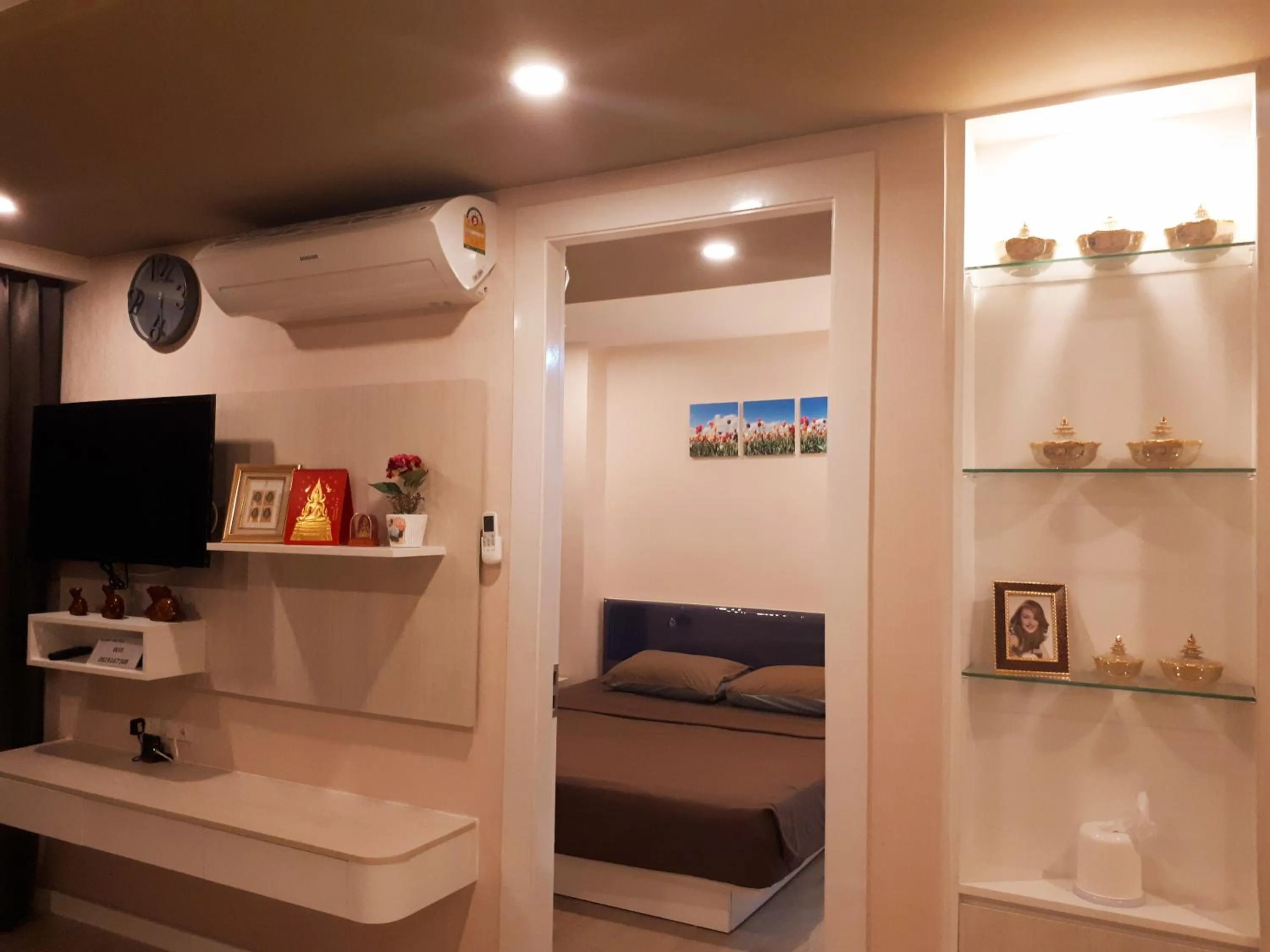 Seven Seas Resort Pattaya & Sofa bed