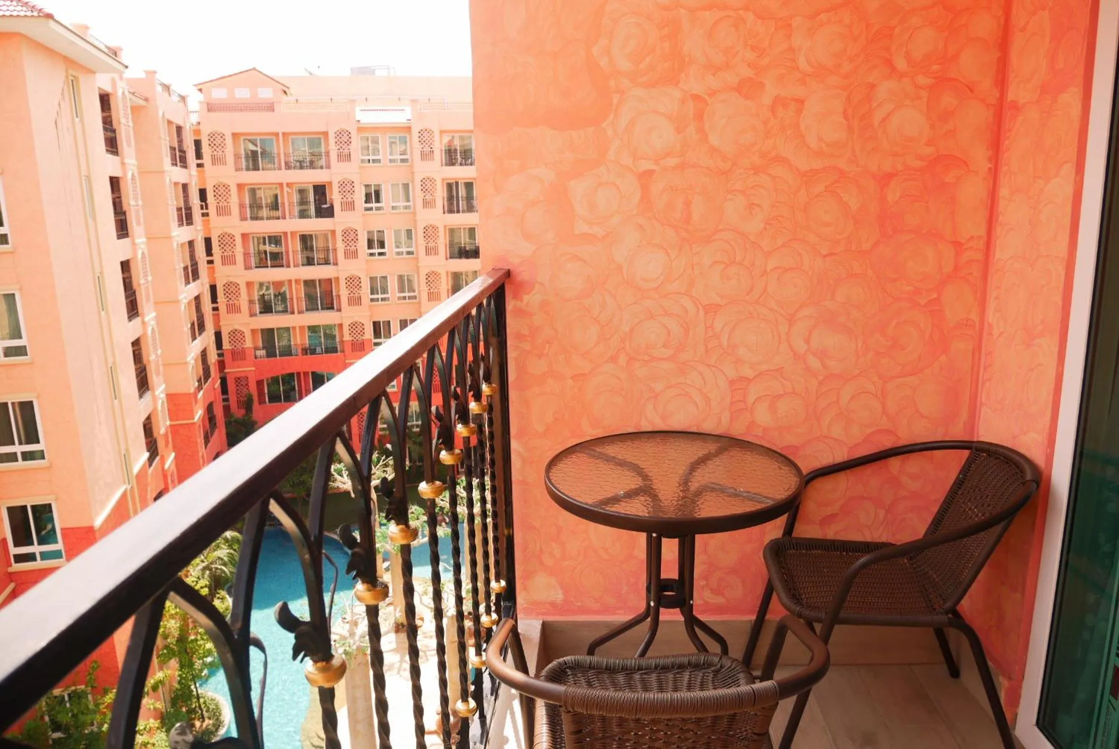 Seven Seas Resort Pattaya & Sofa bed