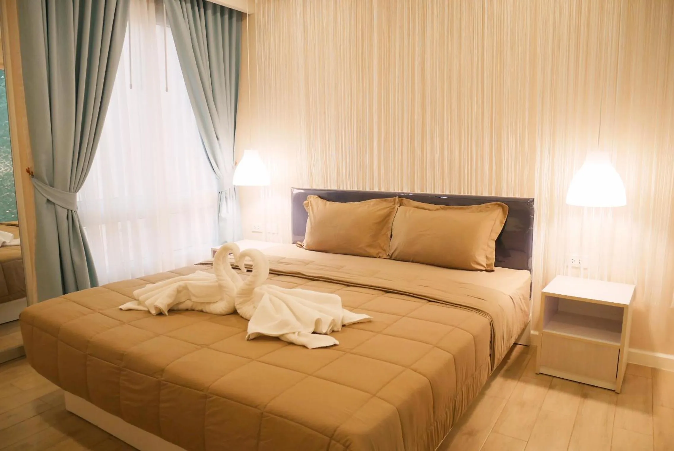 Bed in Seven Seas Resort Pattaya & Sofa bed