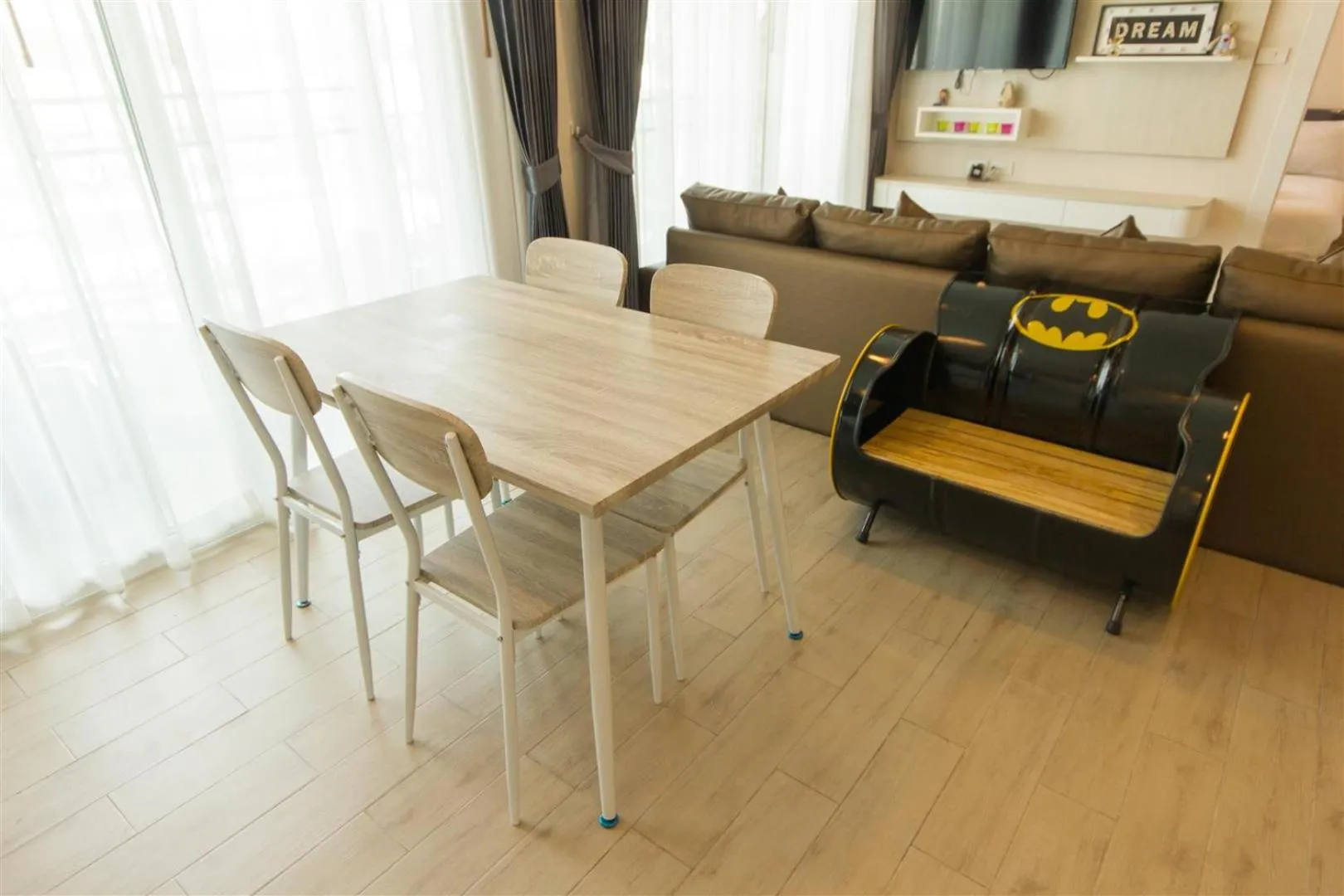 Seven Seas Resort Pattaya & Sofa bed