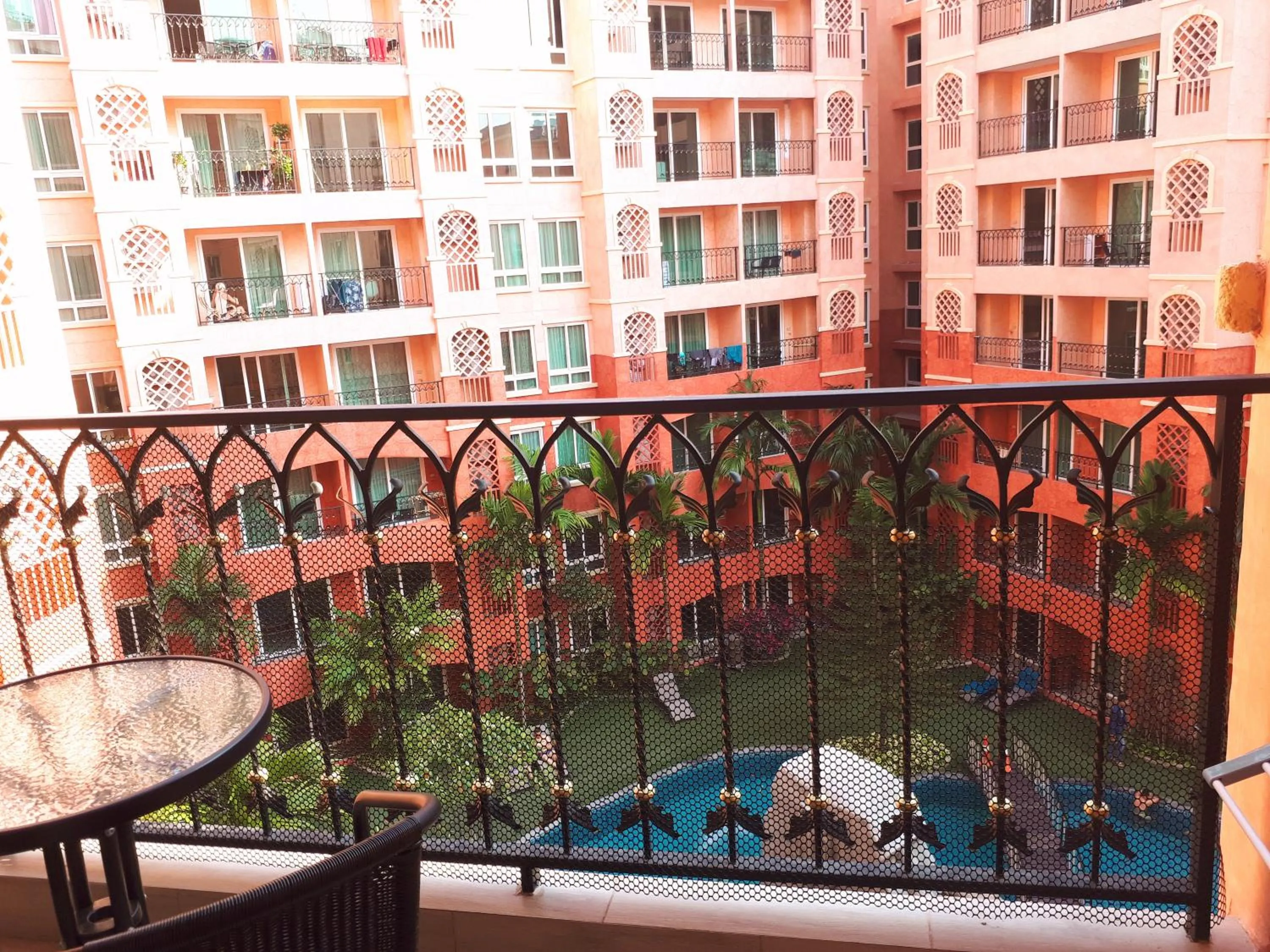 Seven Seas Resort Pattaya & Sofa bed