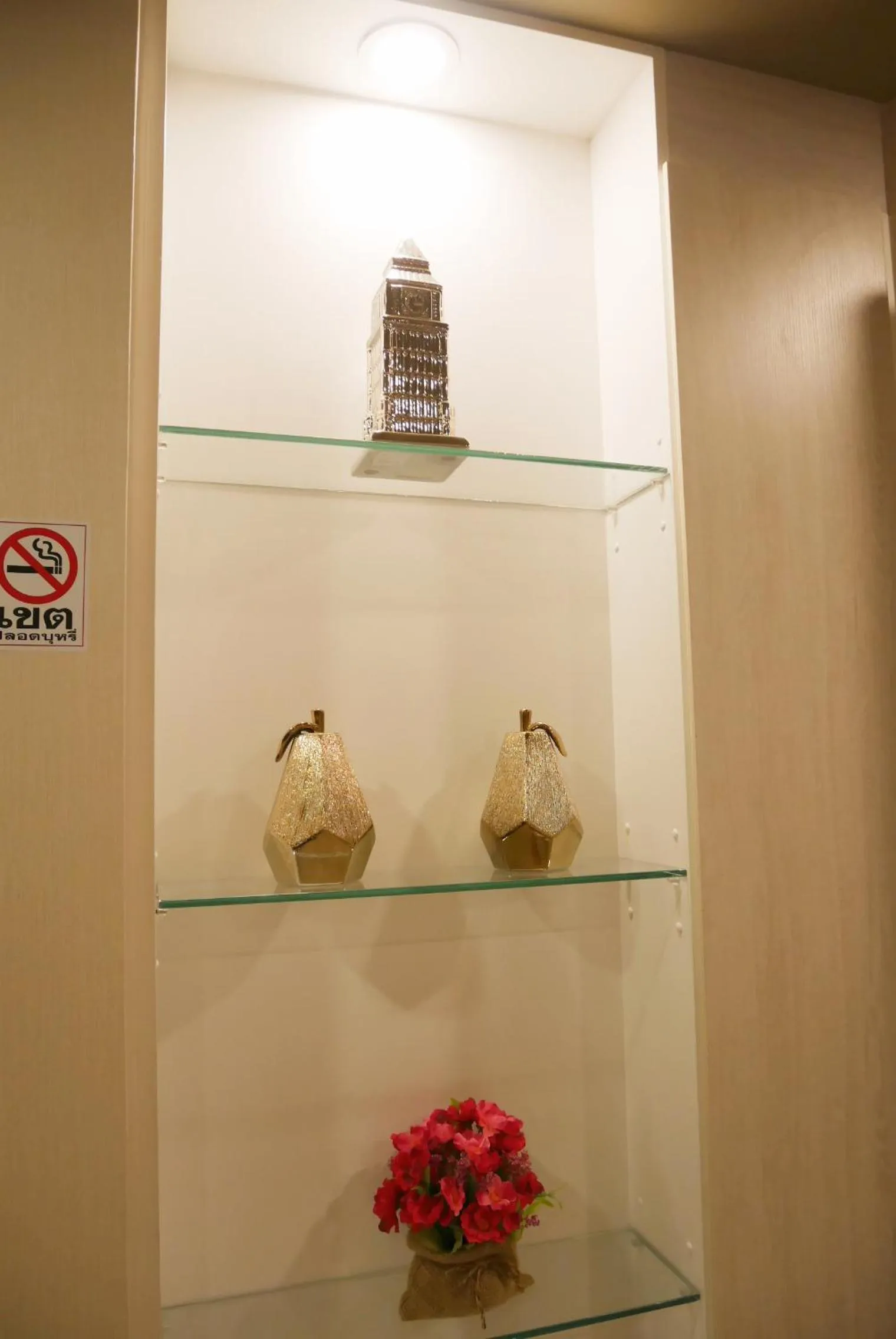 Seven Seas Resort Pattaya & Sofa bed