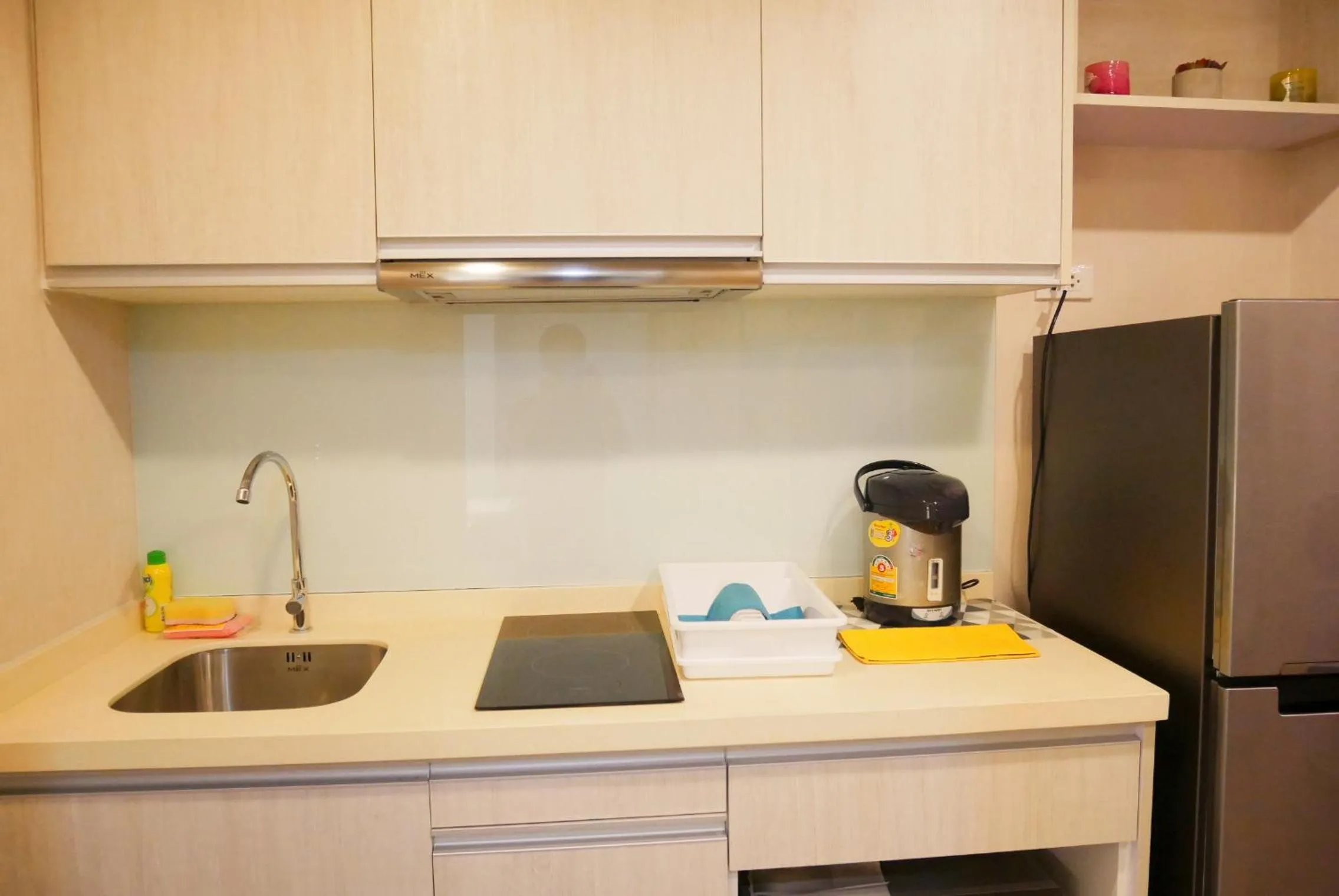 Seven Seas Resort Pattaya & Sofa bed