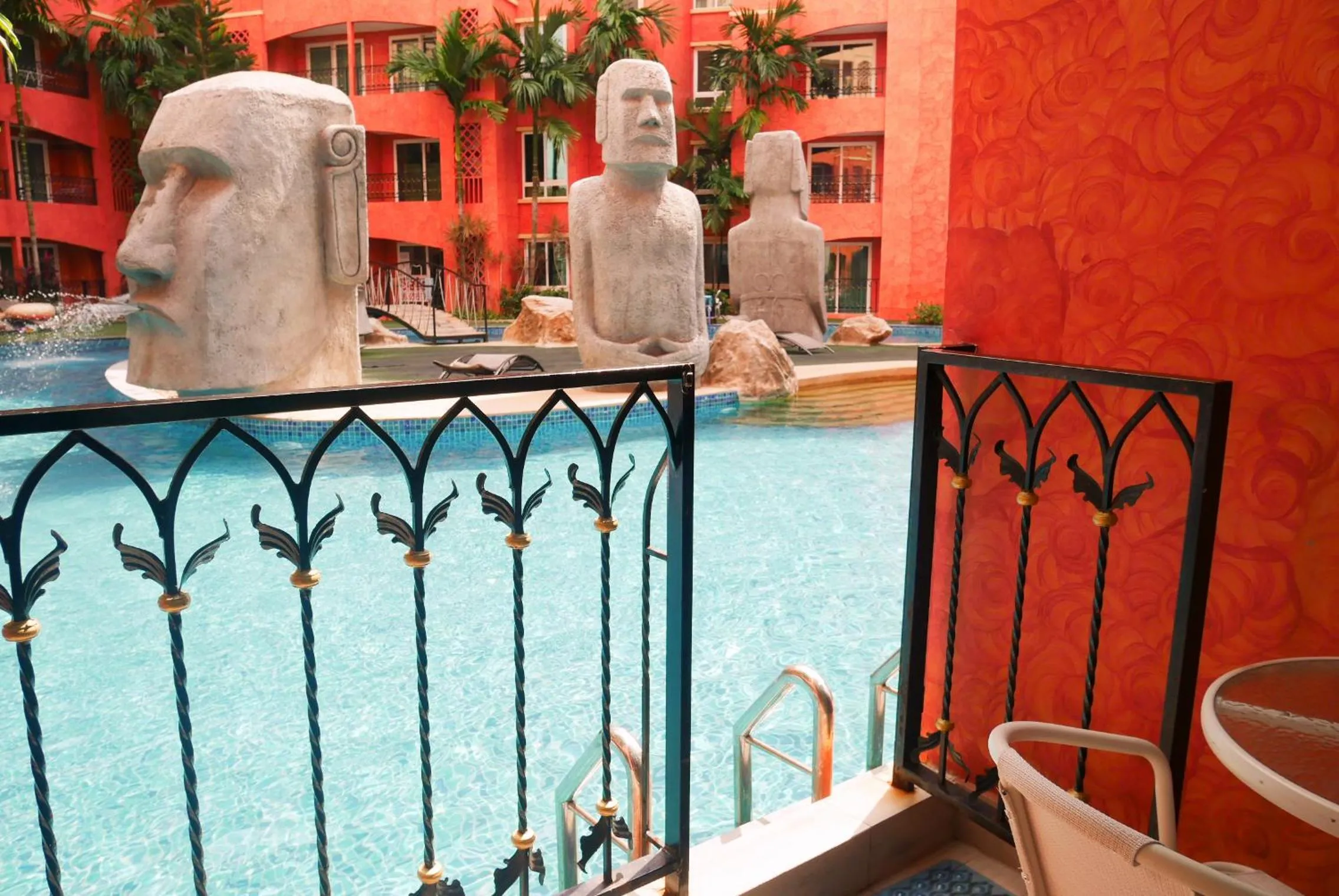 Seven Seas Resort Pattaya & Sofa bed