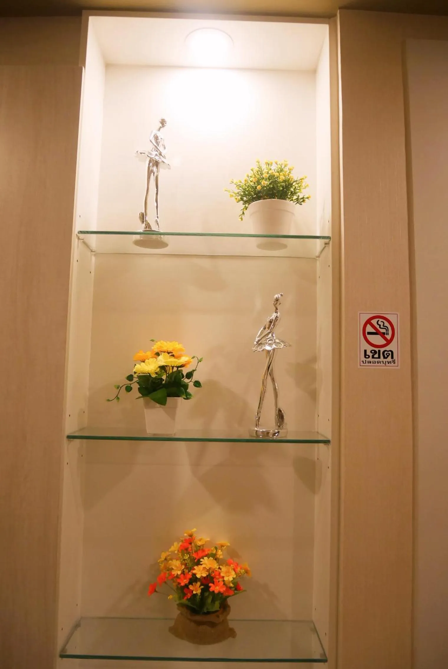 Seven Seas Resort Pattaya & Sofa bed