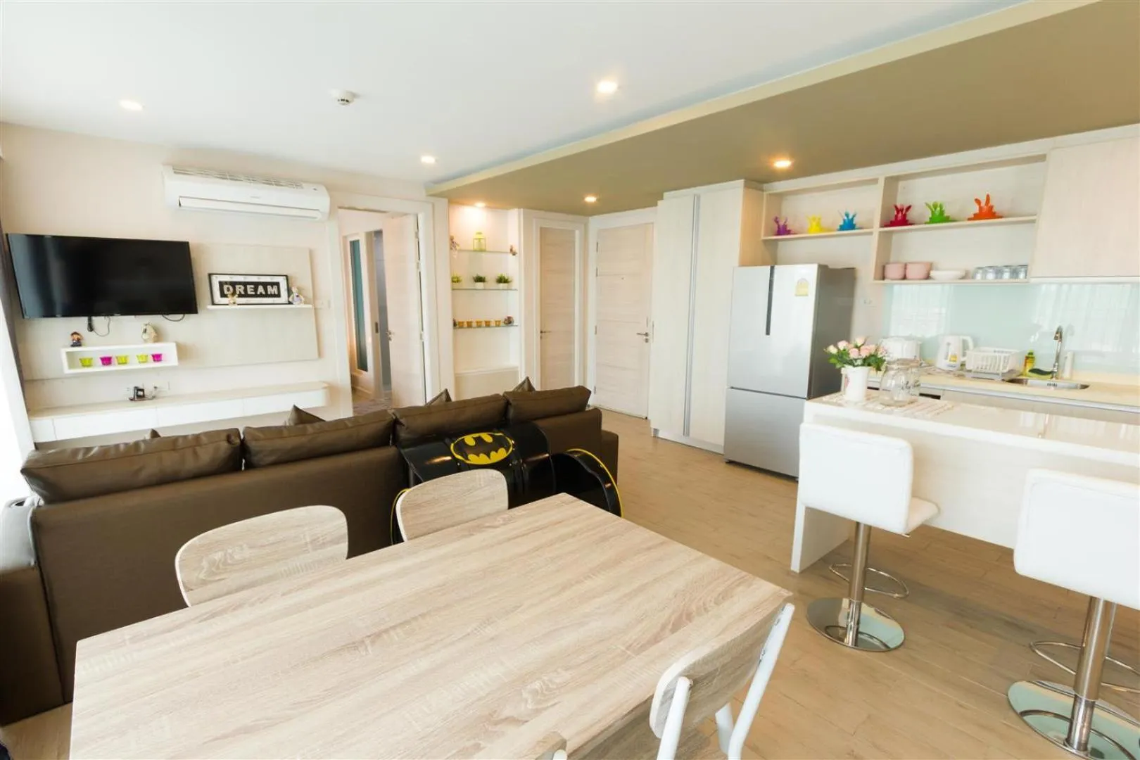 Seven Seas Resort Pattaya & Sofa bed