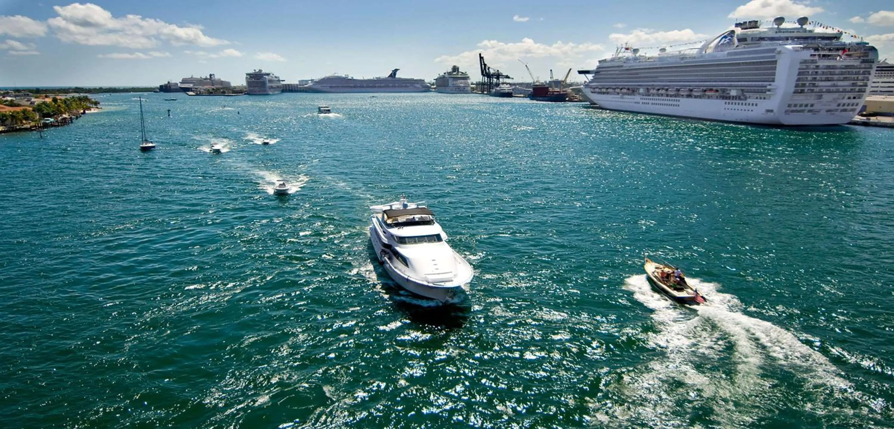 Location in Hyatt Place Fort Lauderdale Airport/Cruise Port