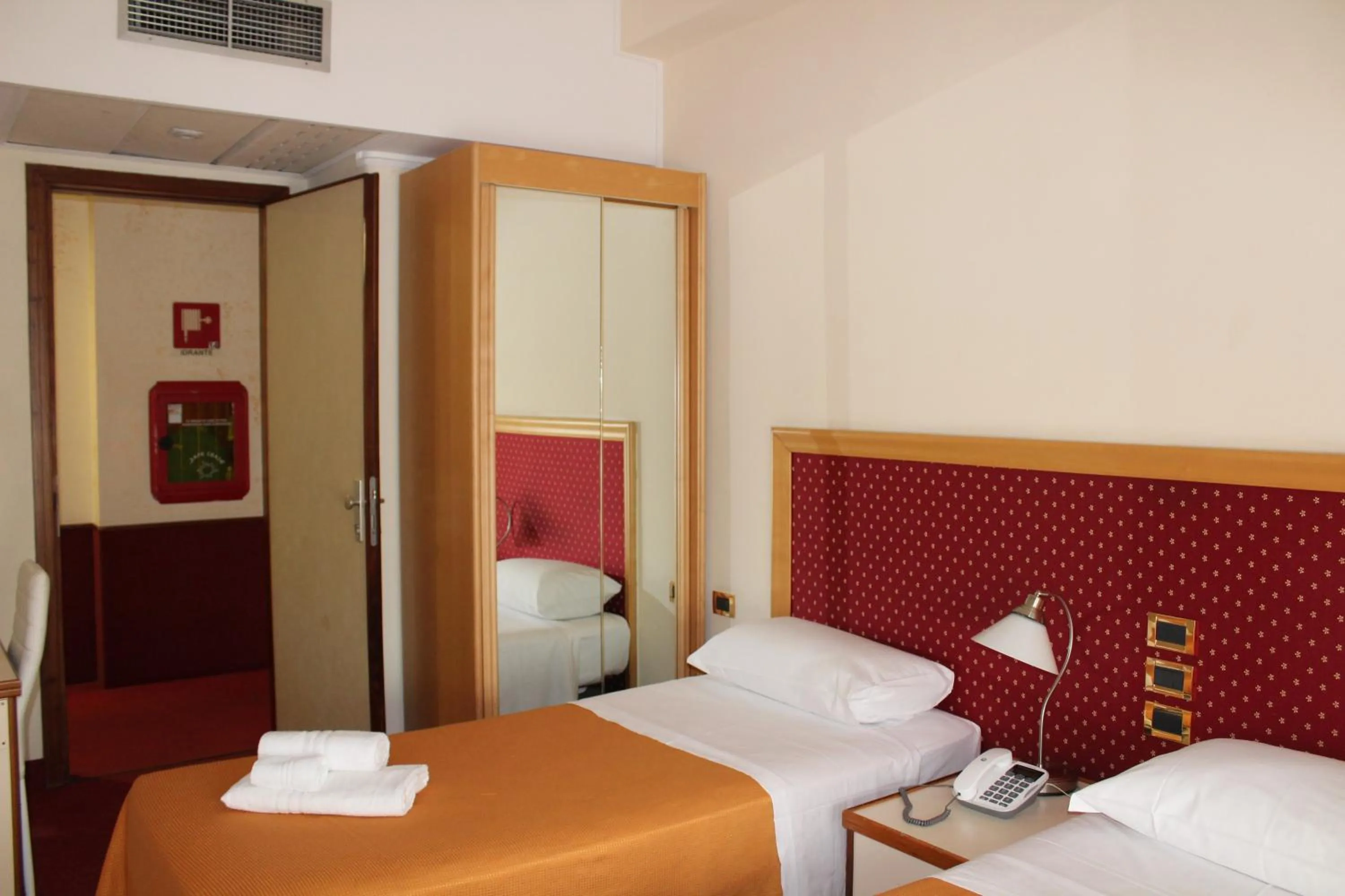 Bed in Hotel Palace Masoanri's