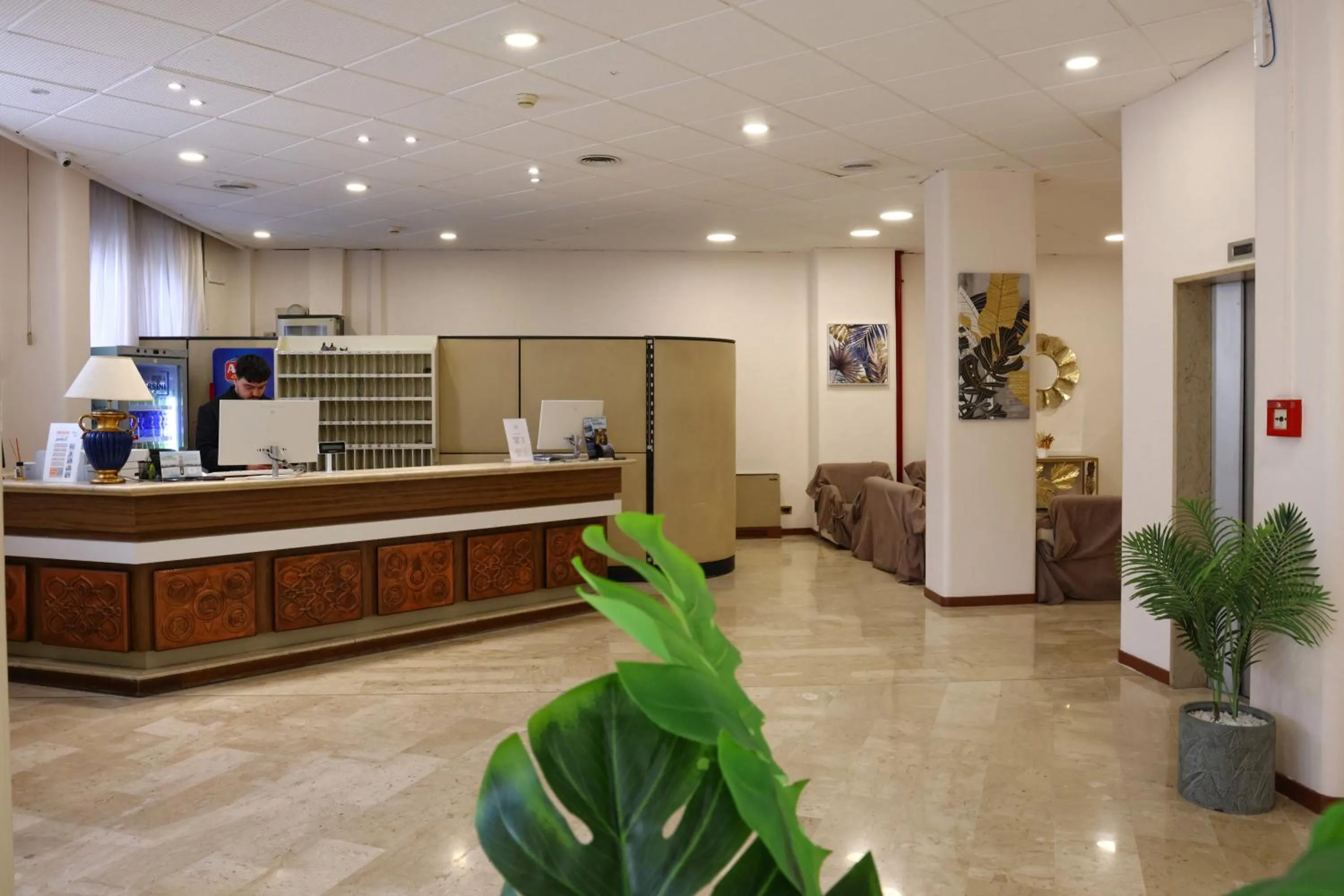 Hotel Palace Masoanri's