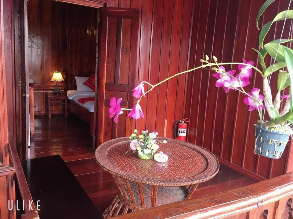 Soutikone Place House 2