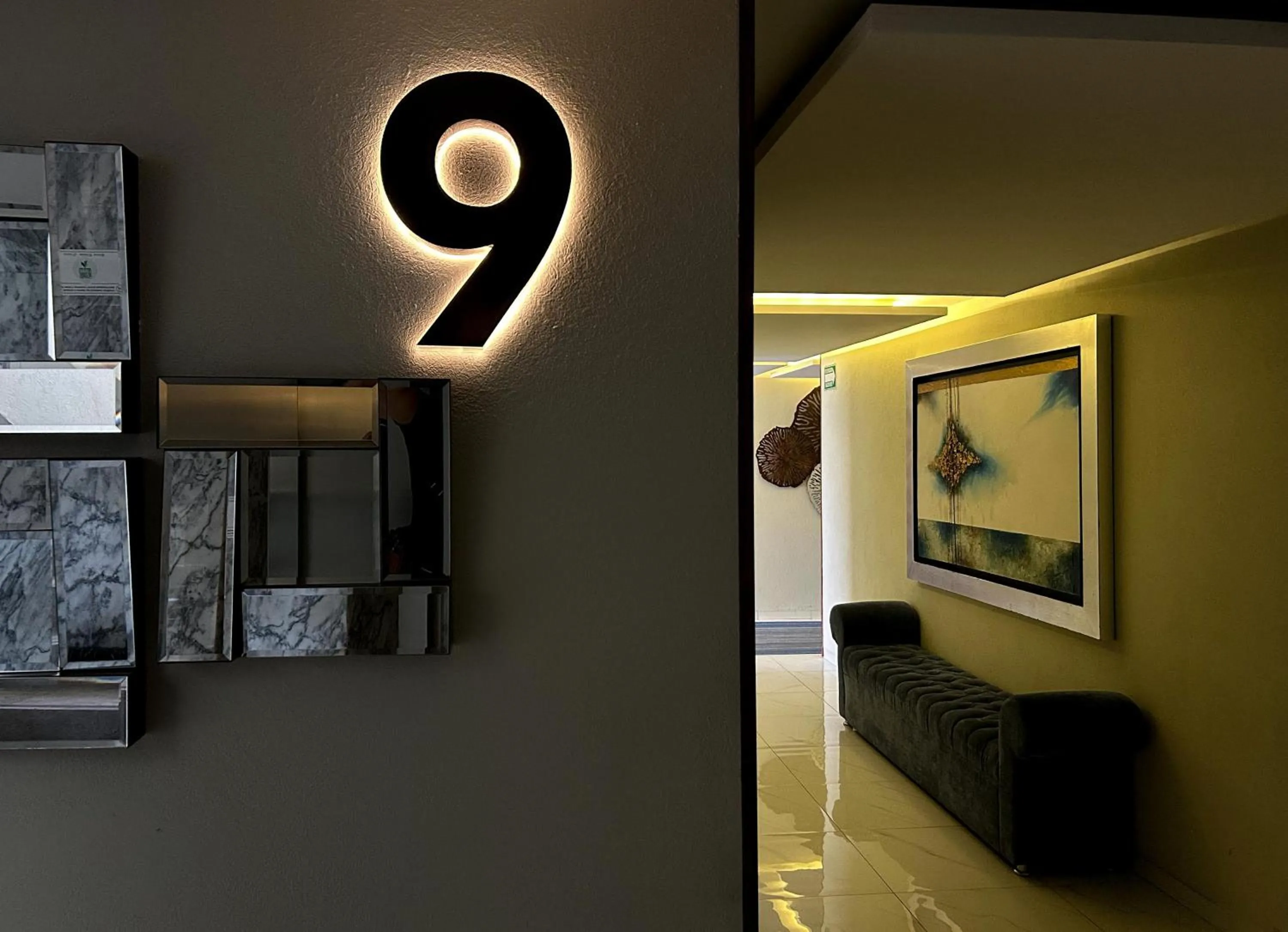 Decorative detail in Hotel Dali Plaza Ejecutivo