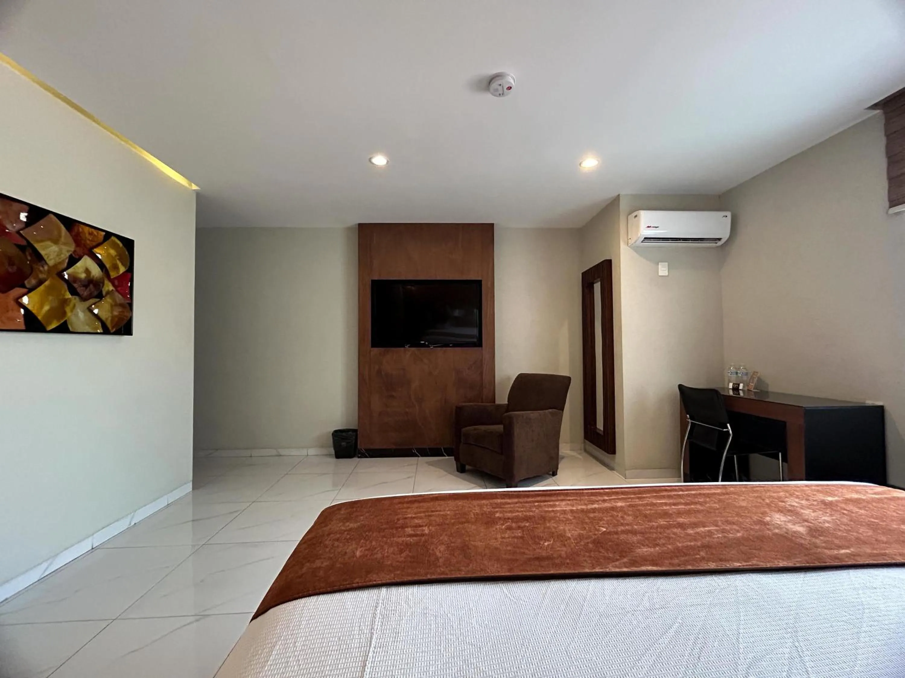 Decorative detail, Bed in Hotel Dali Plaza Ejecutivo