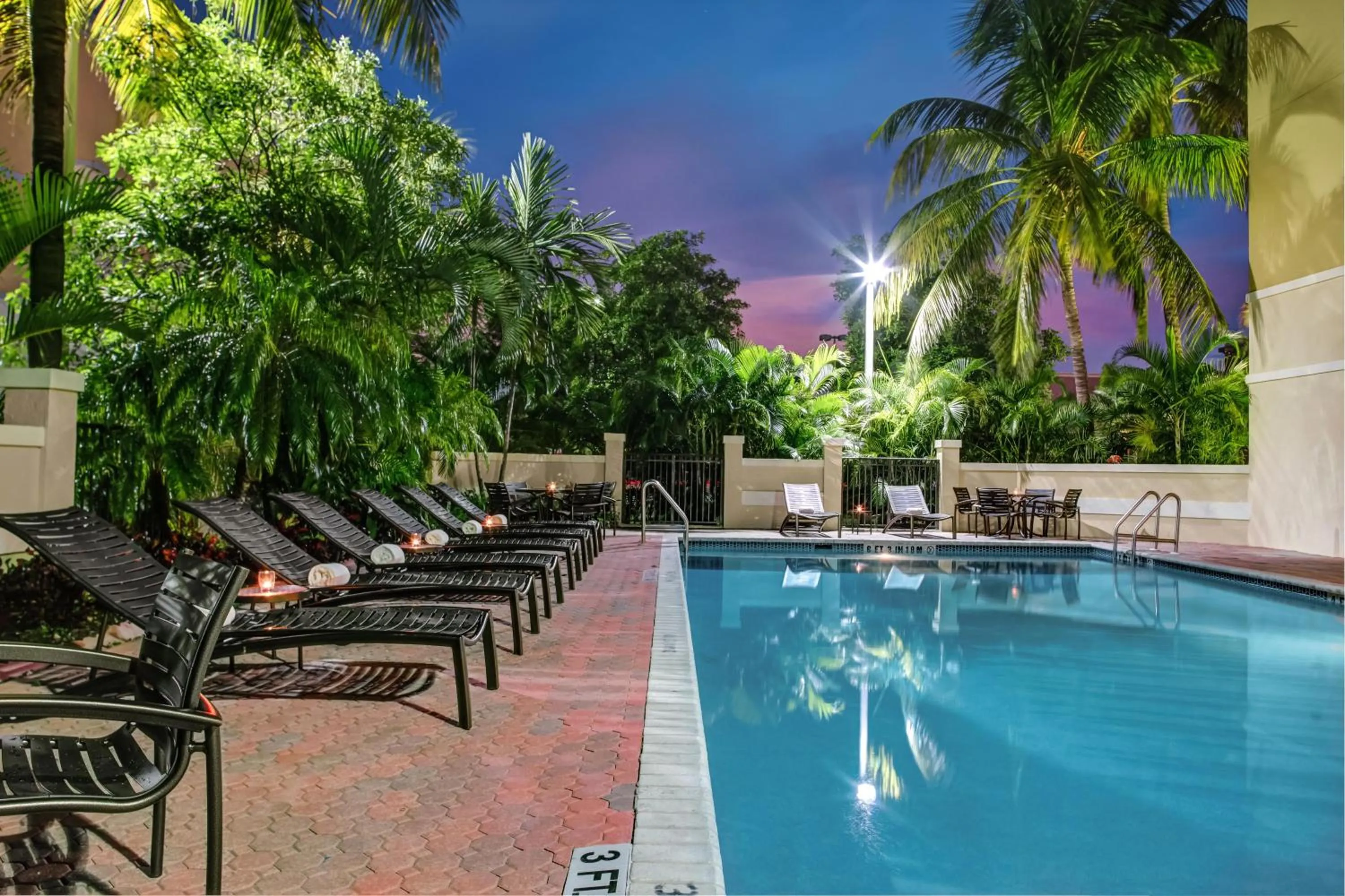 Swimming pool in Hyatt Place Fort Lauderdale Cruise Port & Convention Center - Newly Renovated
