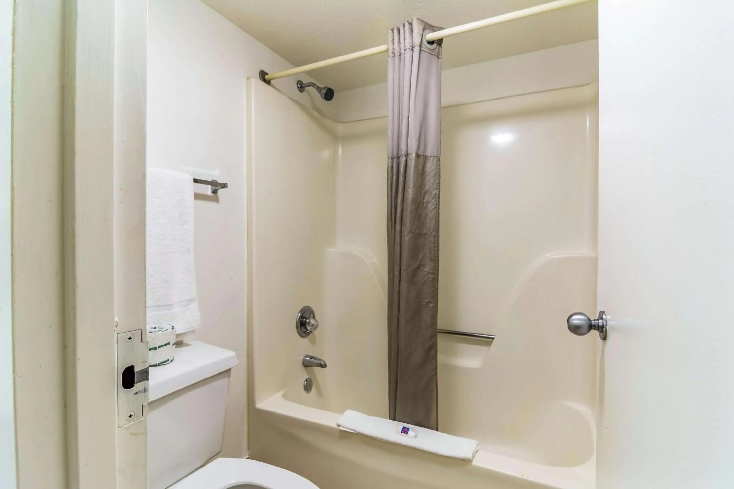 Shower in Motel 6-Raleigh, NC - Cary