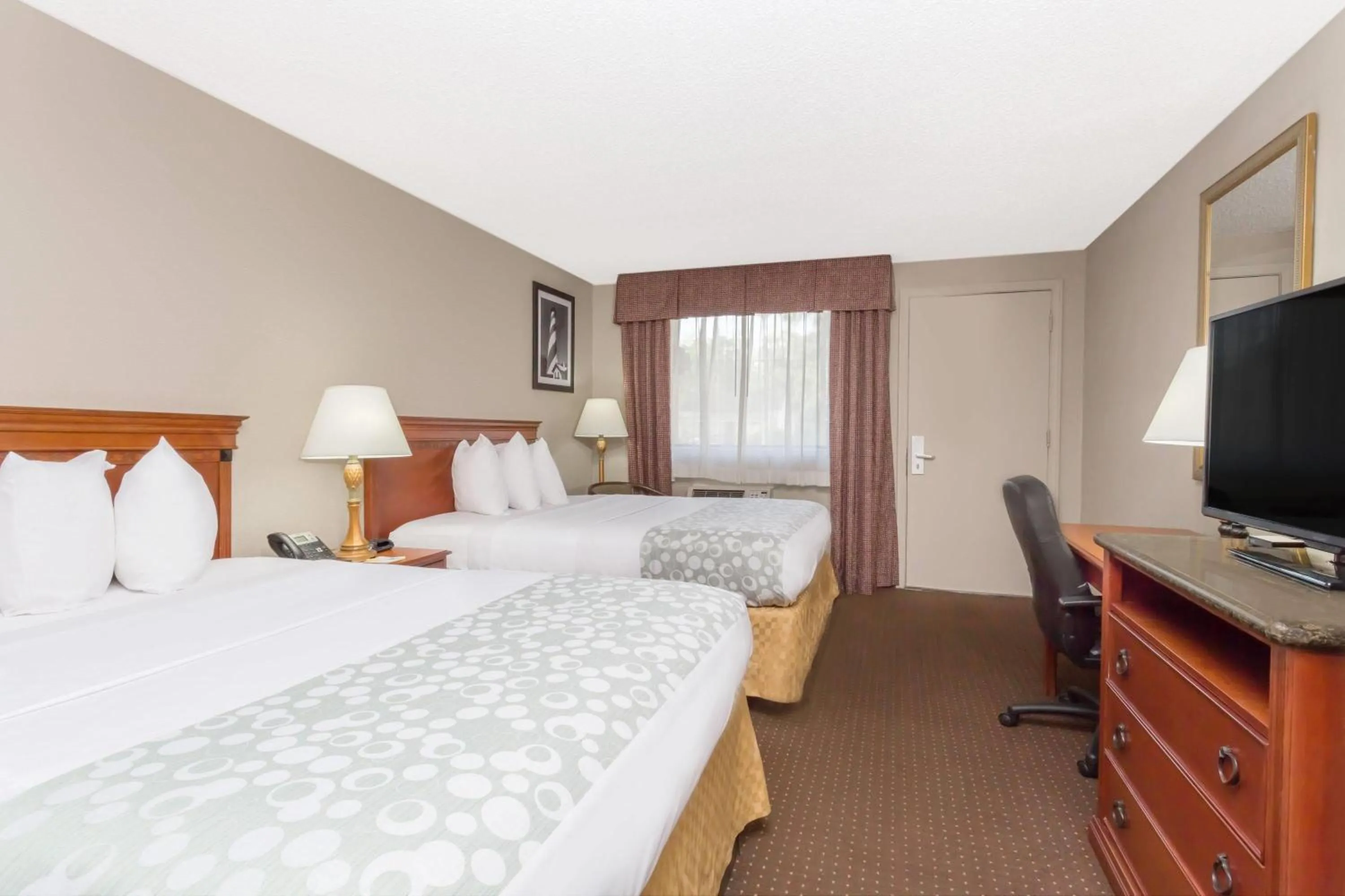 Photo of the whole room, Bed in Days Inn by Wyndham St Augustine/Historic Downtown