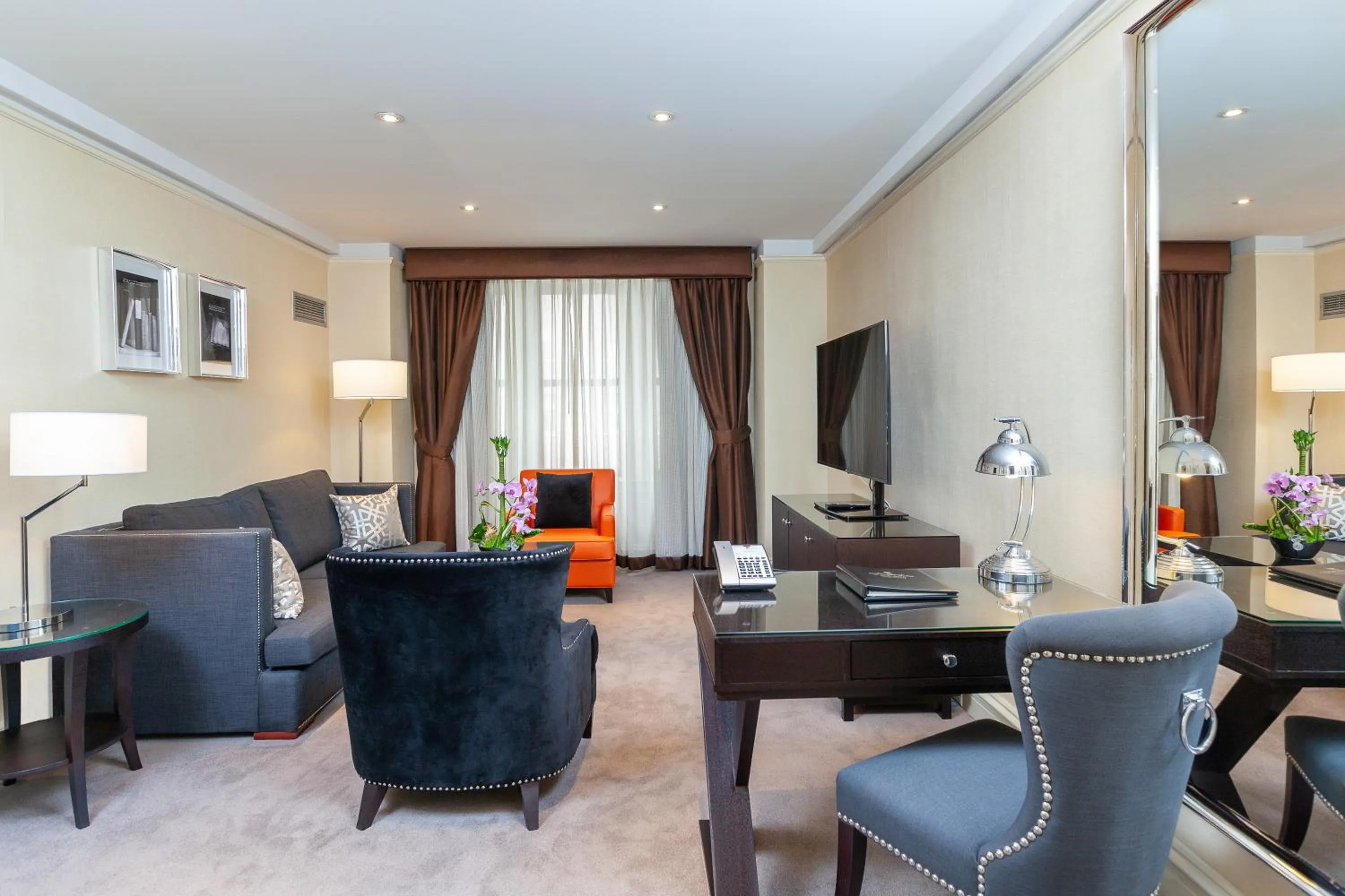 Living room in Fitzpatrick Manhattan