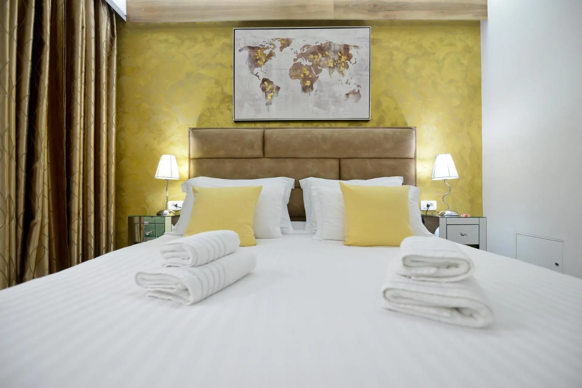Bed in PIAZZA ROOMS Zadar