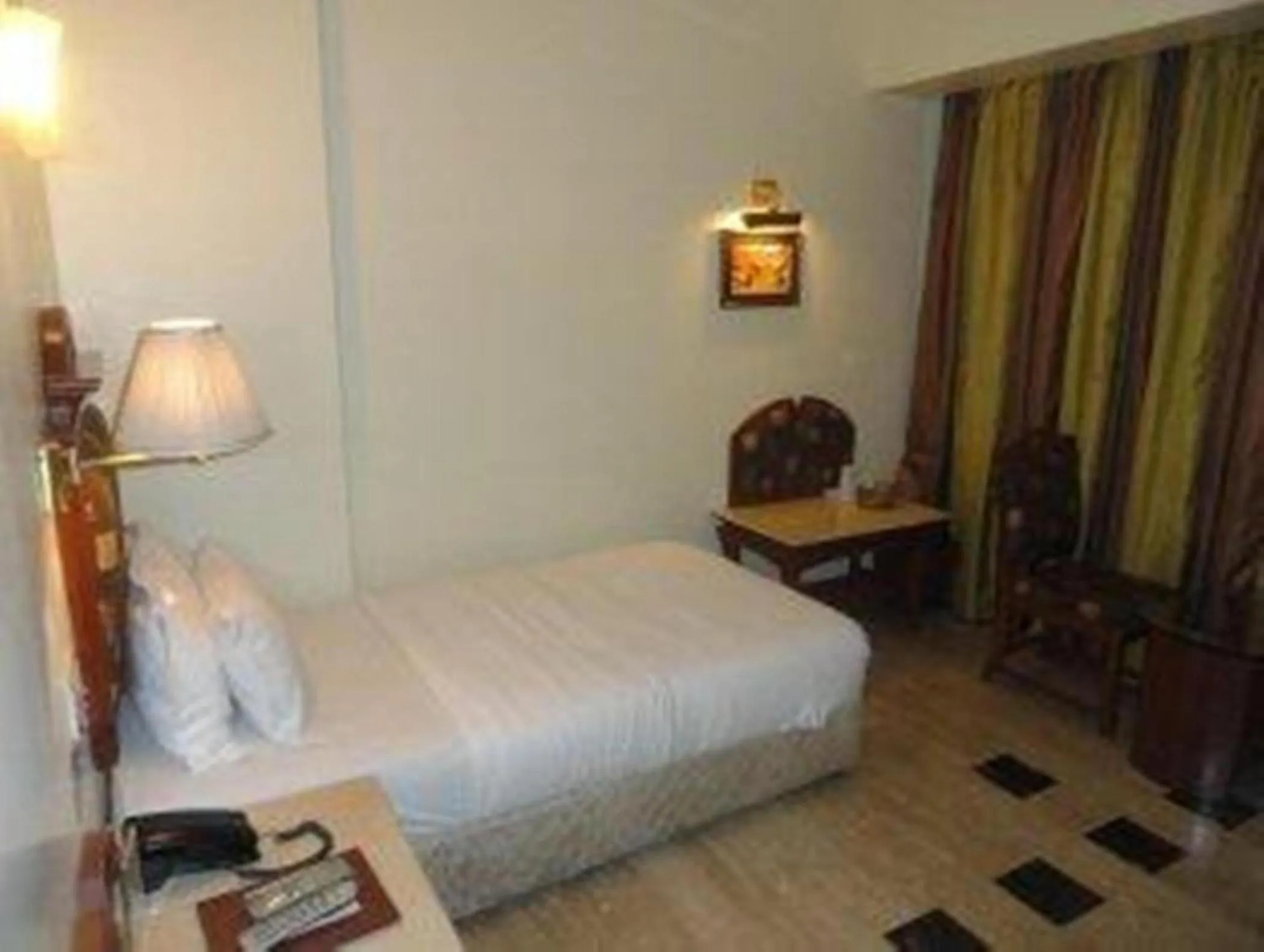 Bedroom, Bed in Hotel Airport International Mumbai