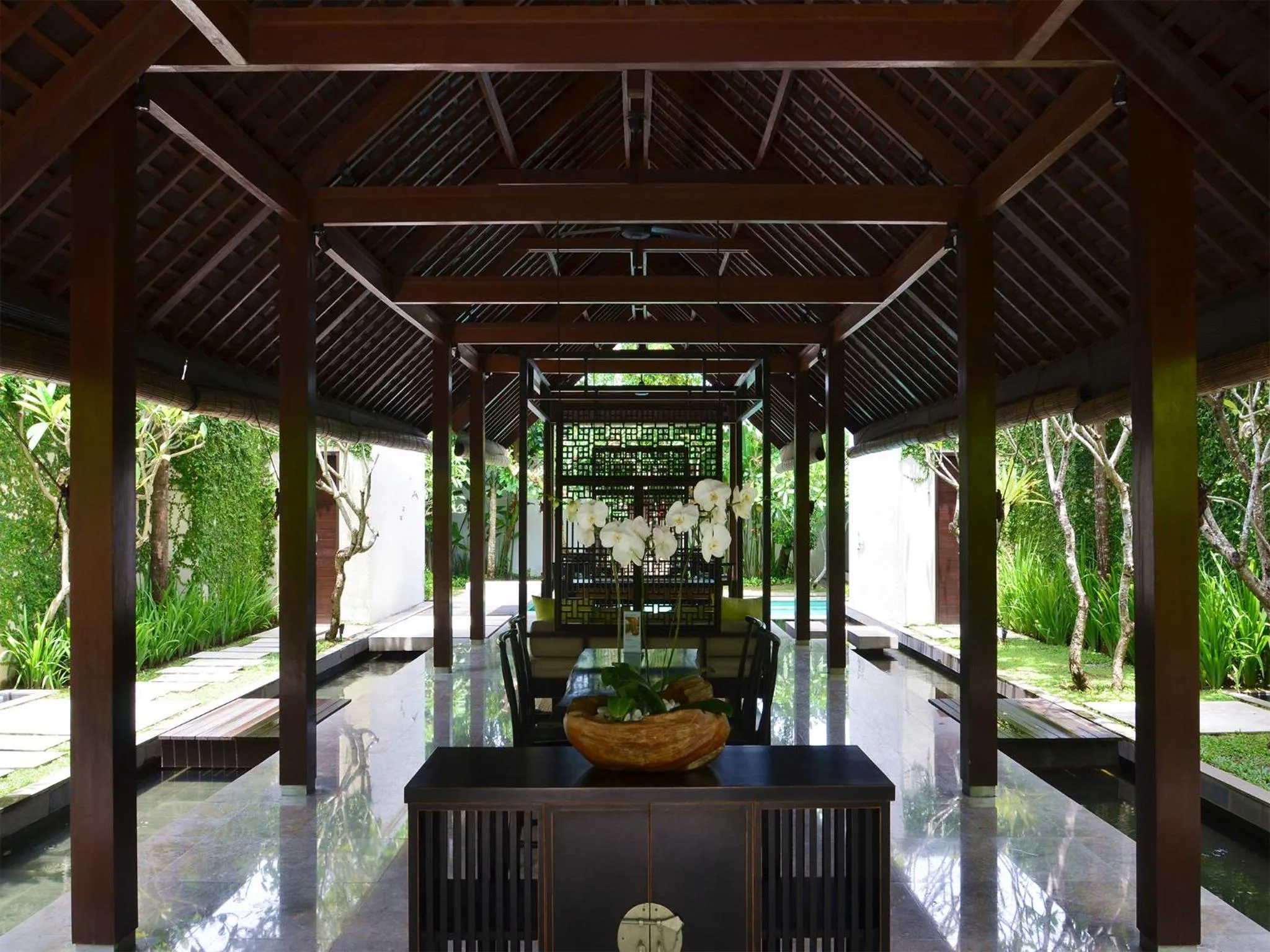 Restaurant/places to eat in The Amala Boutique Retreat