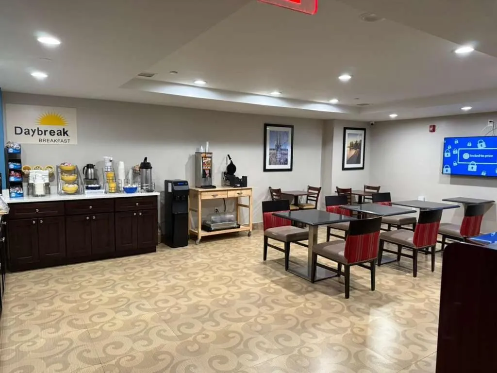 Coffee/tea facilities in Days Inn by Wyndham Brooklyn Marine Park