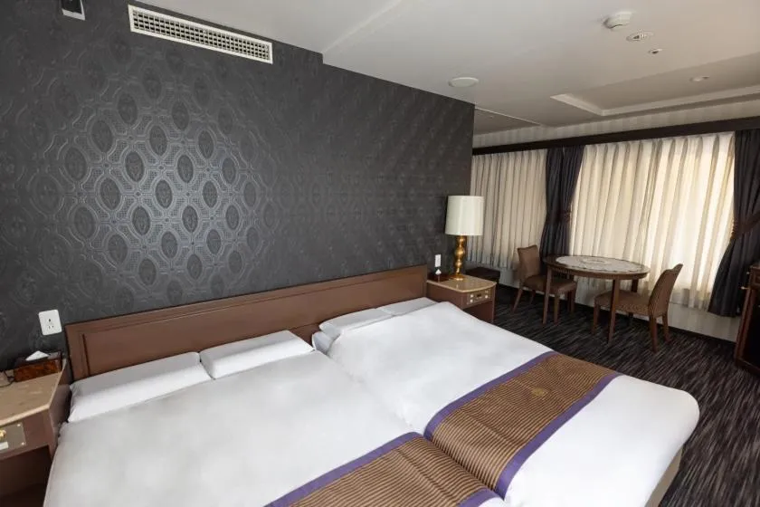 Bed in New Osaka Hotel Shinsaibashi