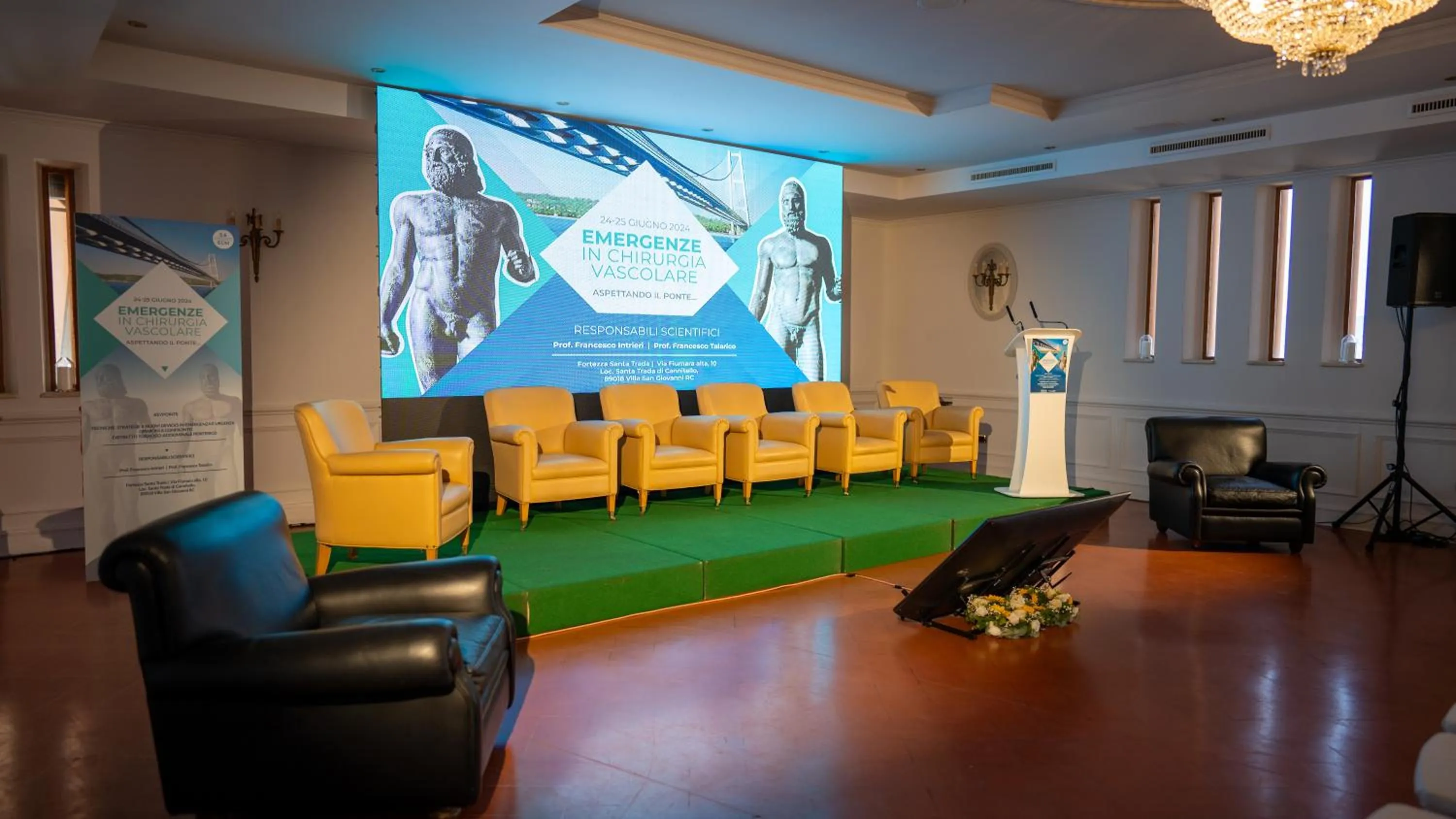 Communal lounge/ TV room in Altafiumara Resort & Spa