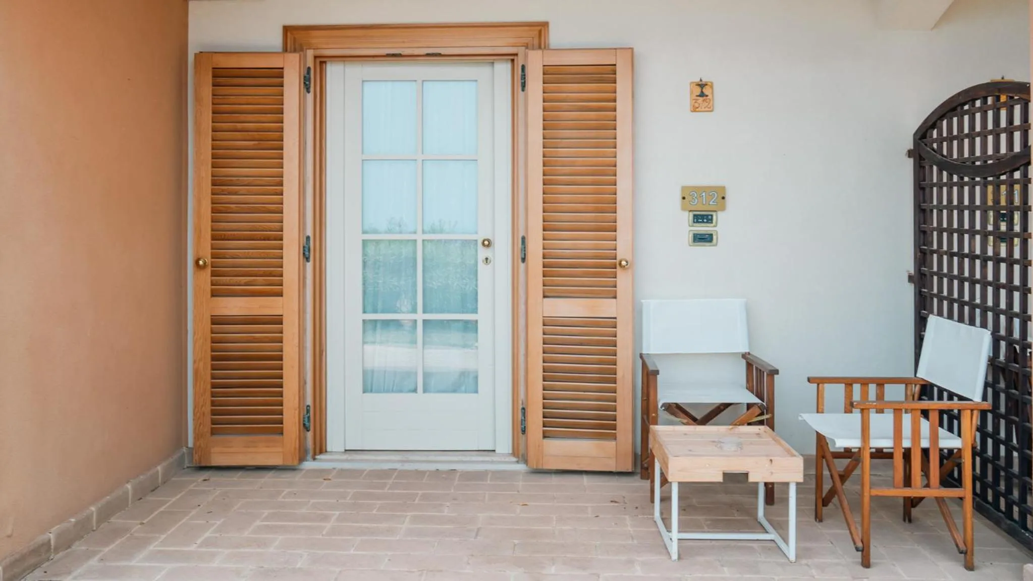 Patio in Altafiumara Resort & Spa