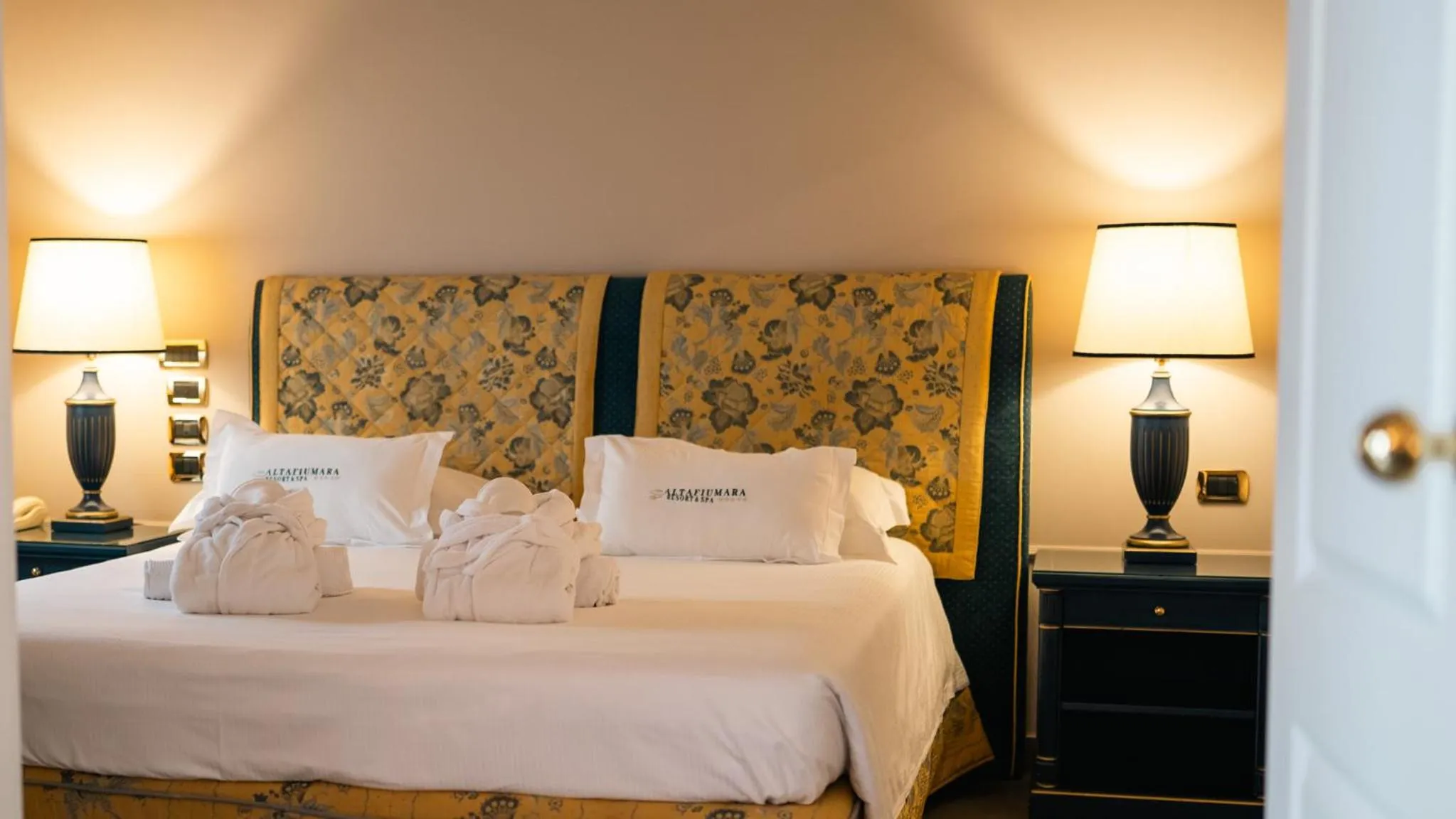 Bed in Altafiumara Resort & Spa