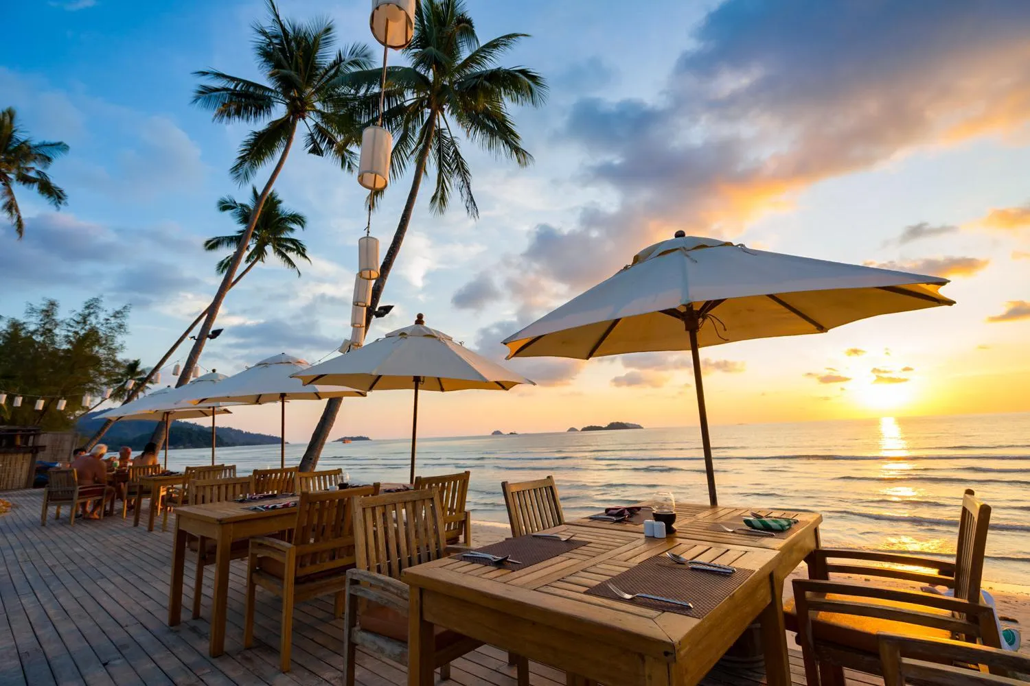 Food and drinks in Santhiya Koh Chang Resort