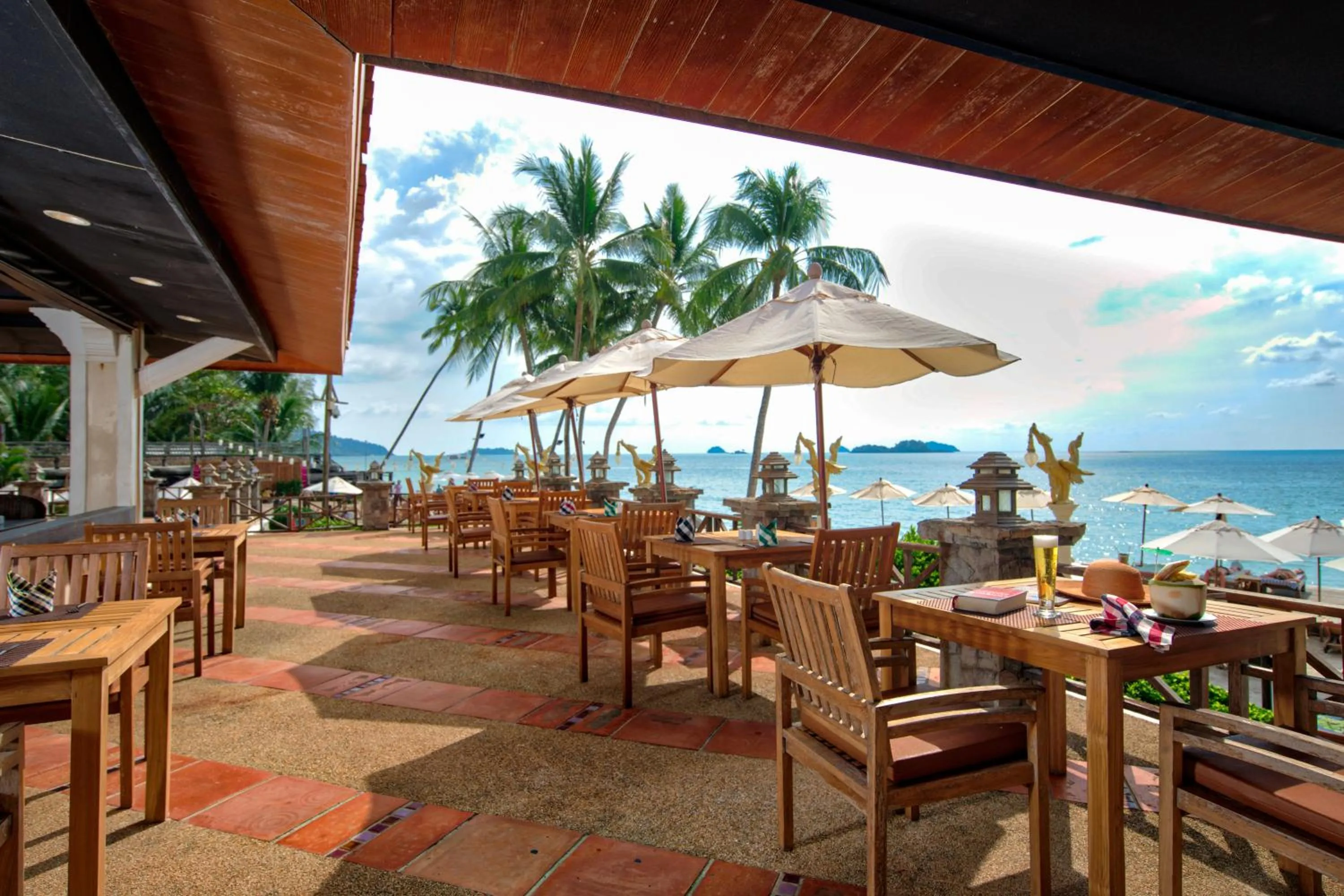 Restaurant/places to eat in Santhiya Koh Chang Resort