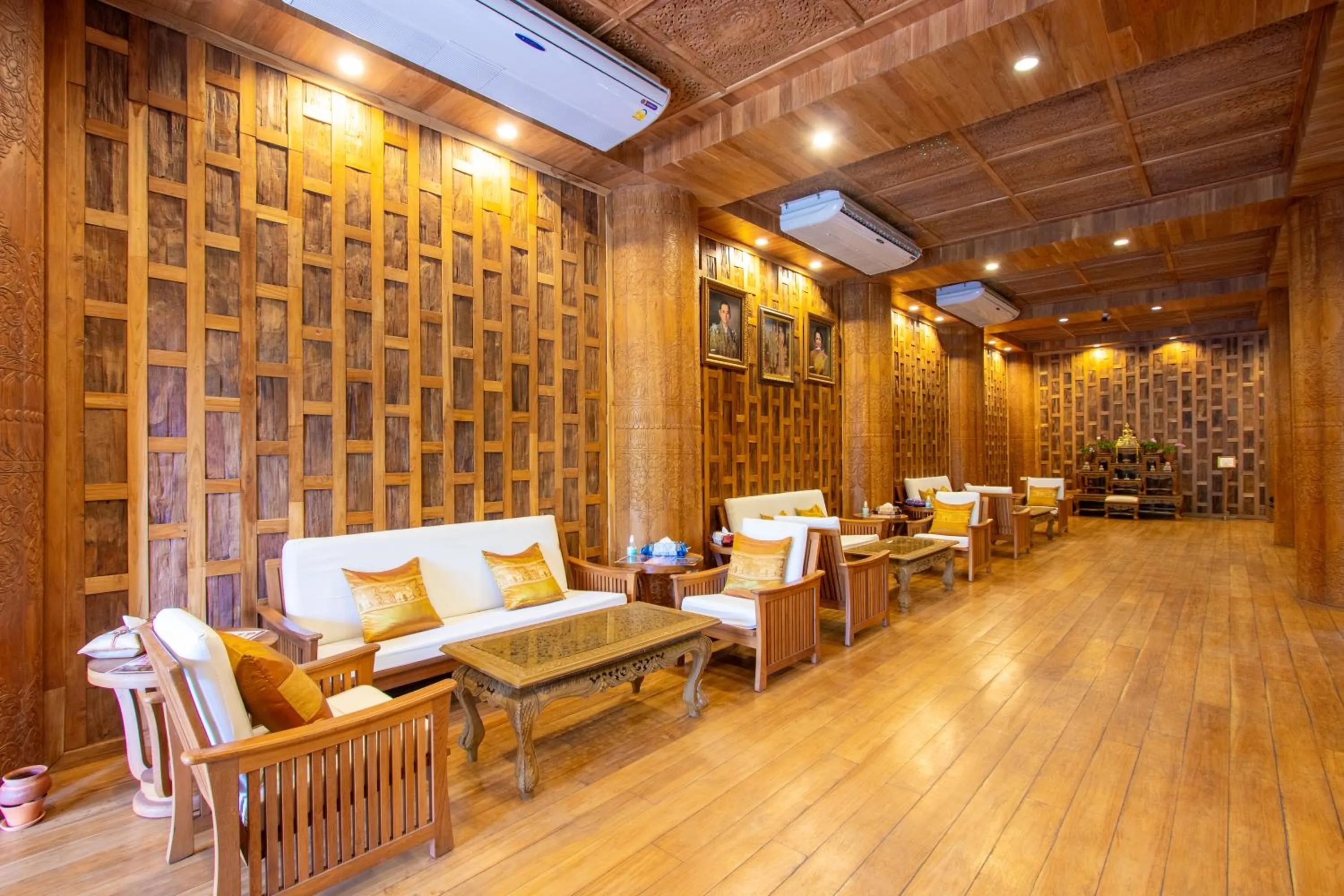 Lobby or reception in Santhiya Koh Chang Resort