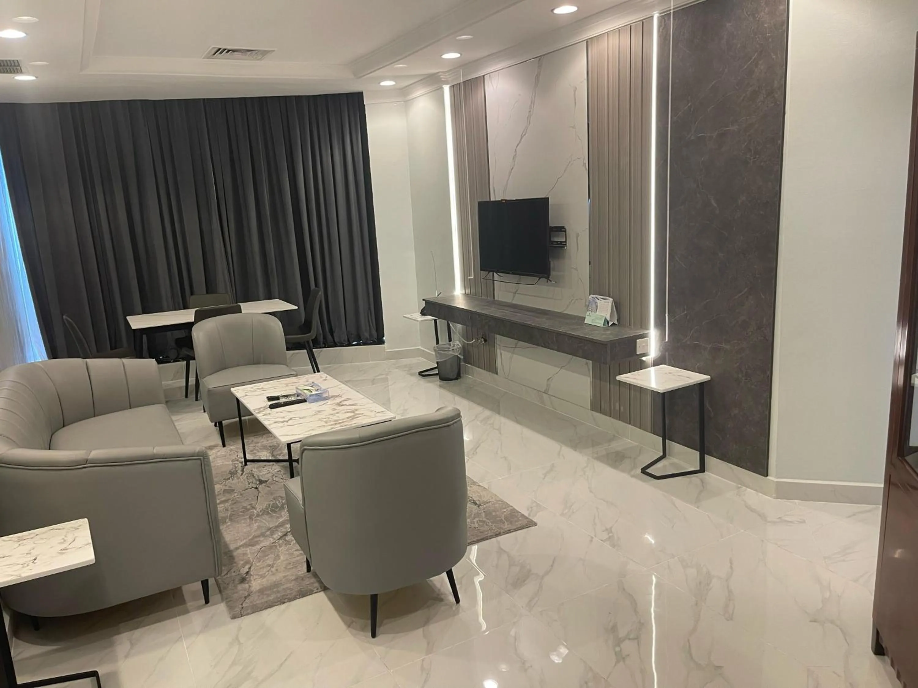 Continental Suite farwaniya