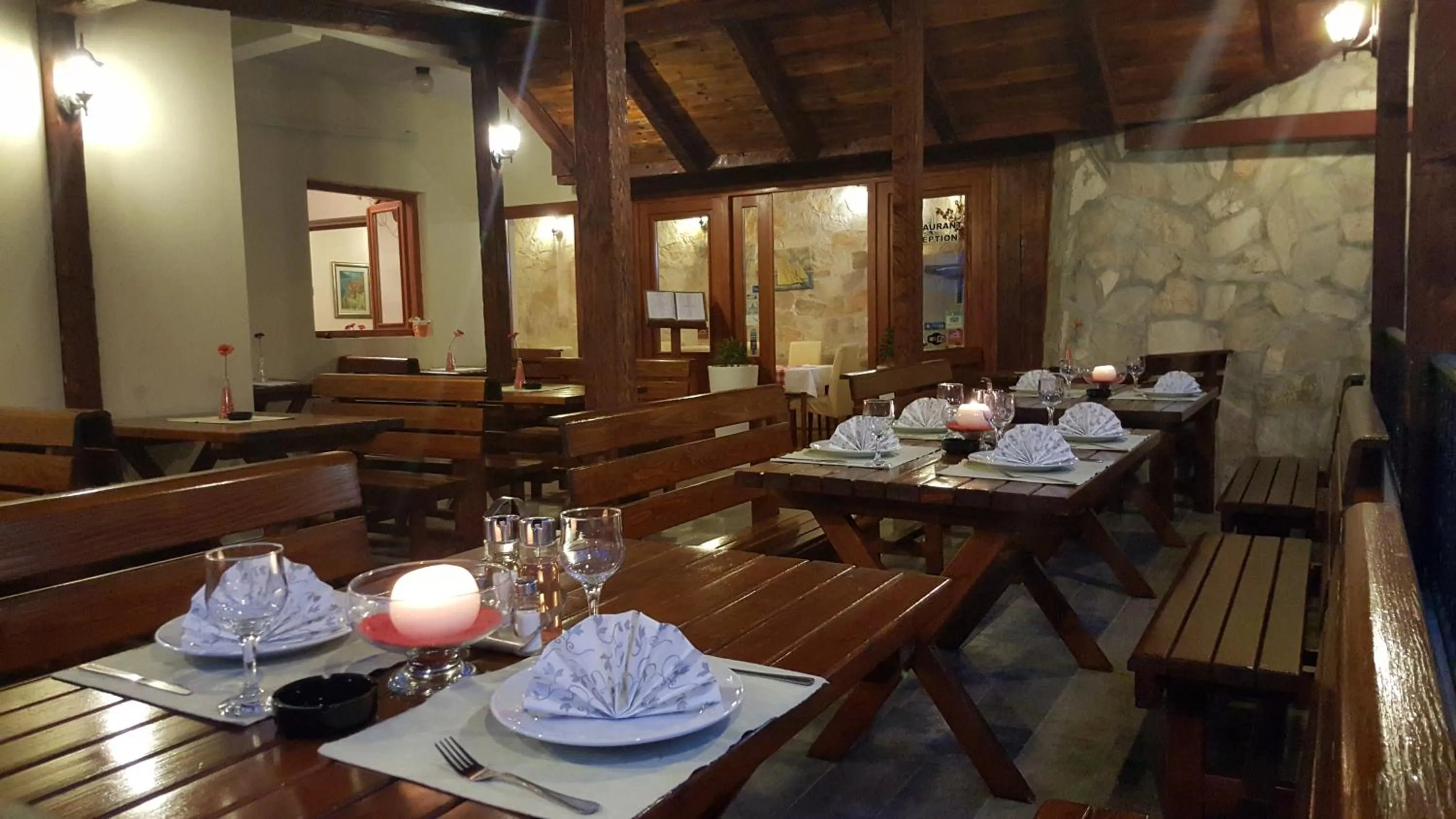 Restaurant/places to eat in Hotel Galia